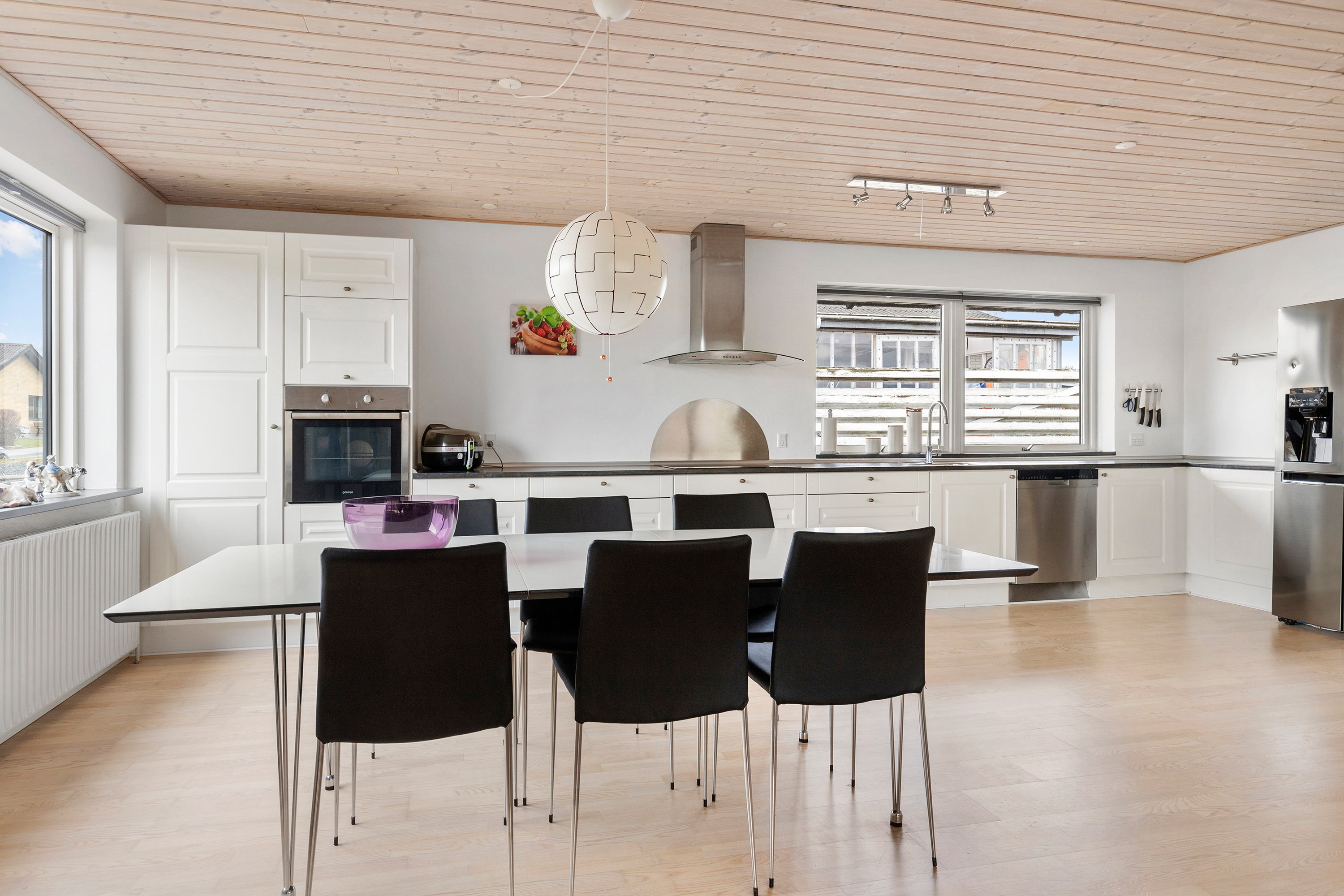 Fremhævet køkken billede i fuldskærmstilstand. Billede af Pilevej 16, 9620 Aalestrup