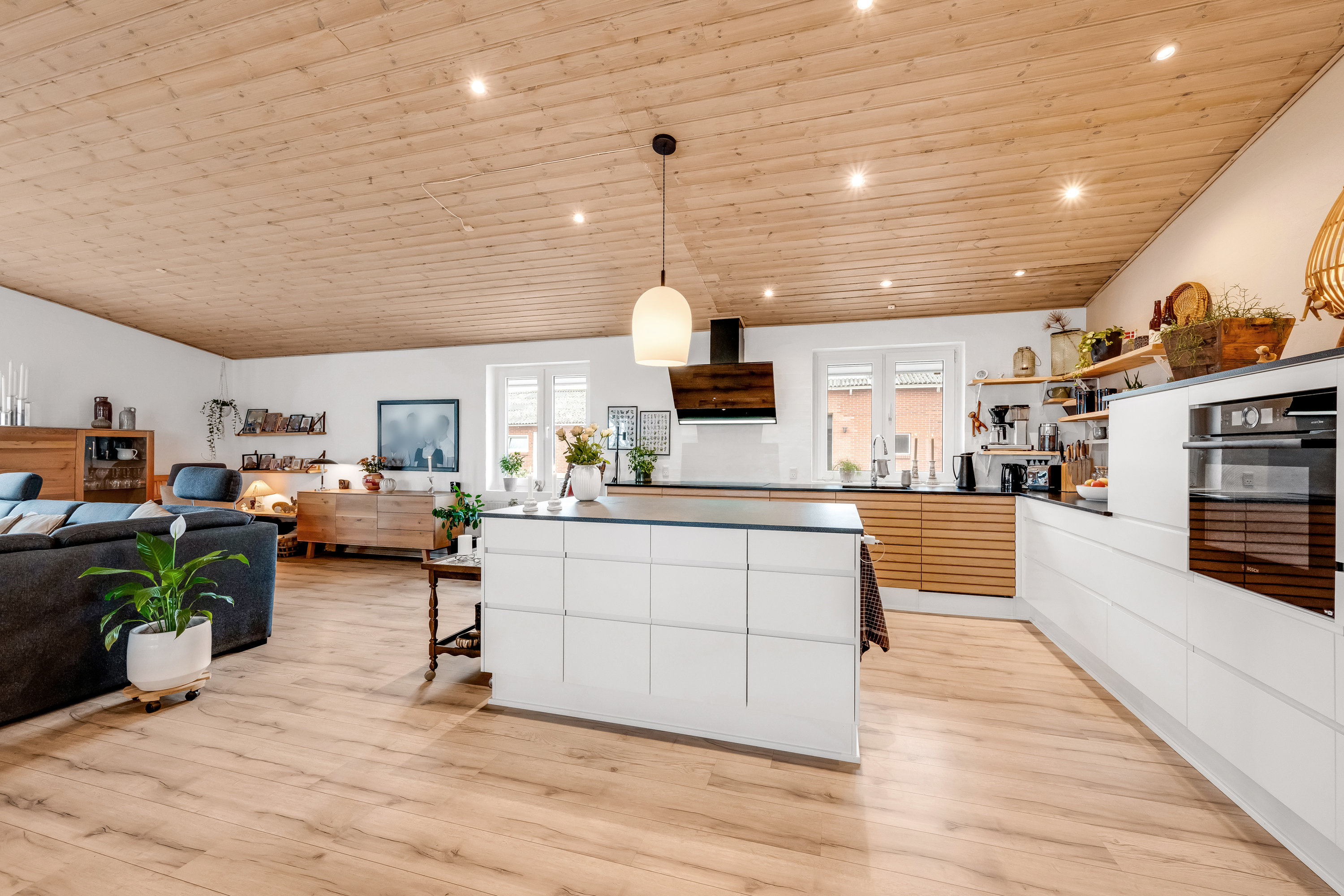 Fremhævet køkkenalrum billede i fuldskærmstilstand. Billede af Albækvej 8, Fjelstervang, 6920 Videbæk