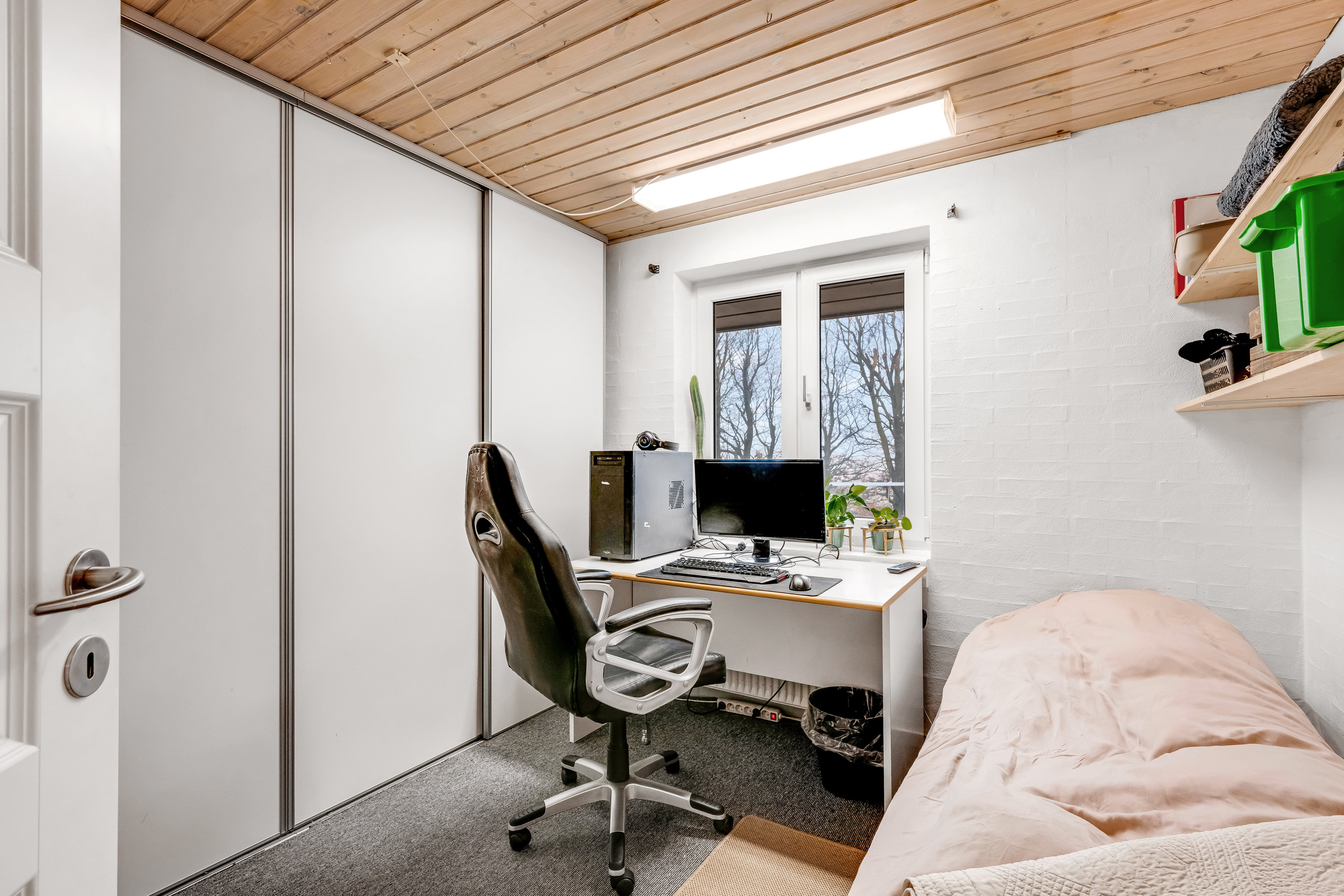 Fremhævet kontor billede i fuldskærmstilstand. Billede af Albækvej 8, Fjelstervang, 6920 Videbæk