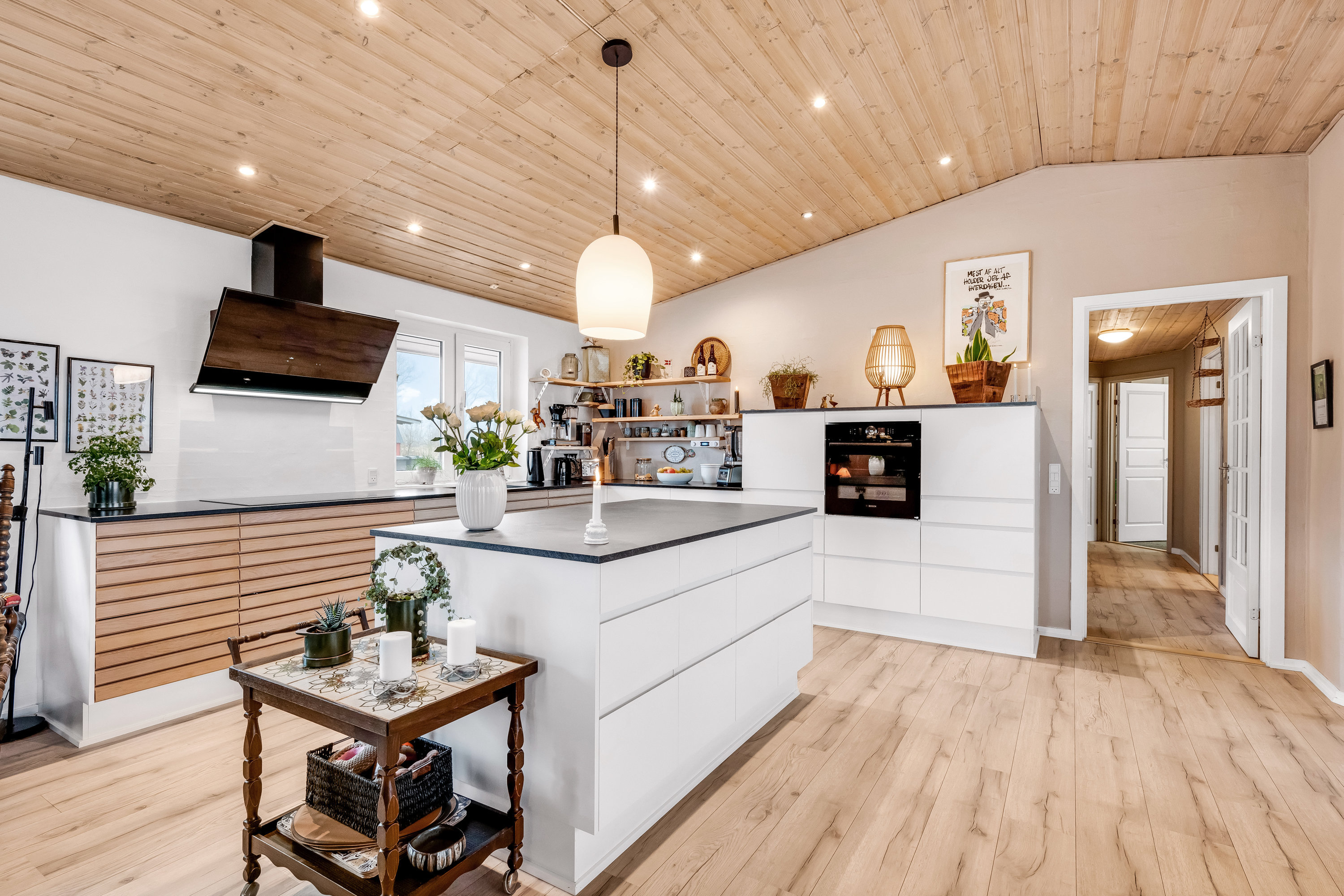 Fremhævet køkken billede i fuldskærmstilstand. Billede af Albækvej 8, Fjelstervang, 6920 Videbæk