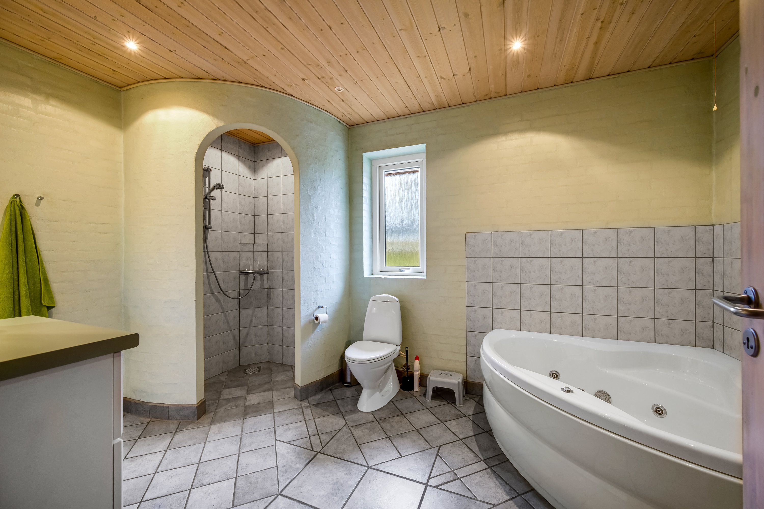 Fremhævet badeværelse billede i fuldskærmstilstand. Billede af Nørregaardsvej 14, Vorgod, 6920 Videbæk