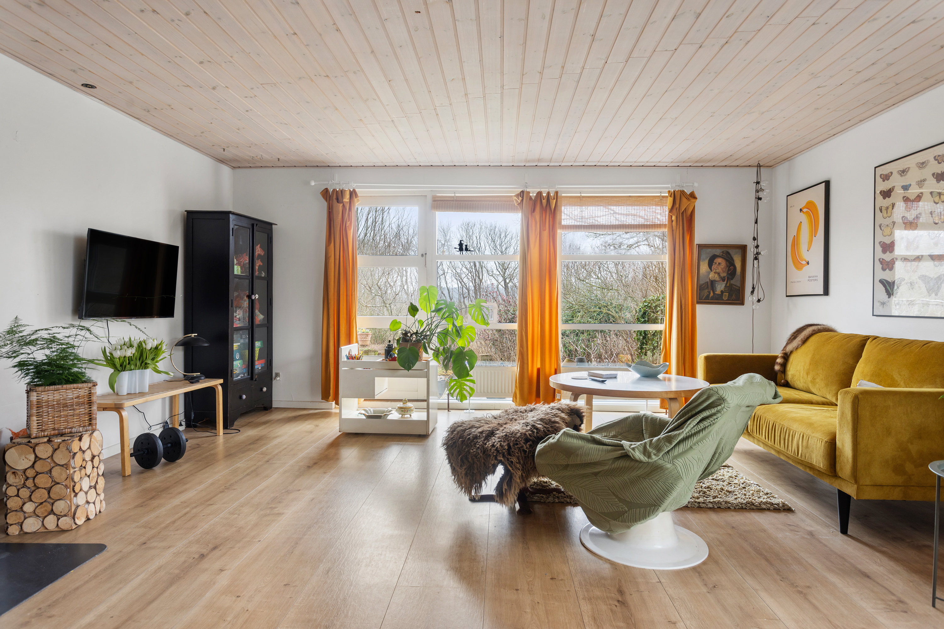 Fremhævet stue billede i fuldskærmstilstand. Billede af Hyldevænget 19, Haldbjerg, 9900 Frederikshavn