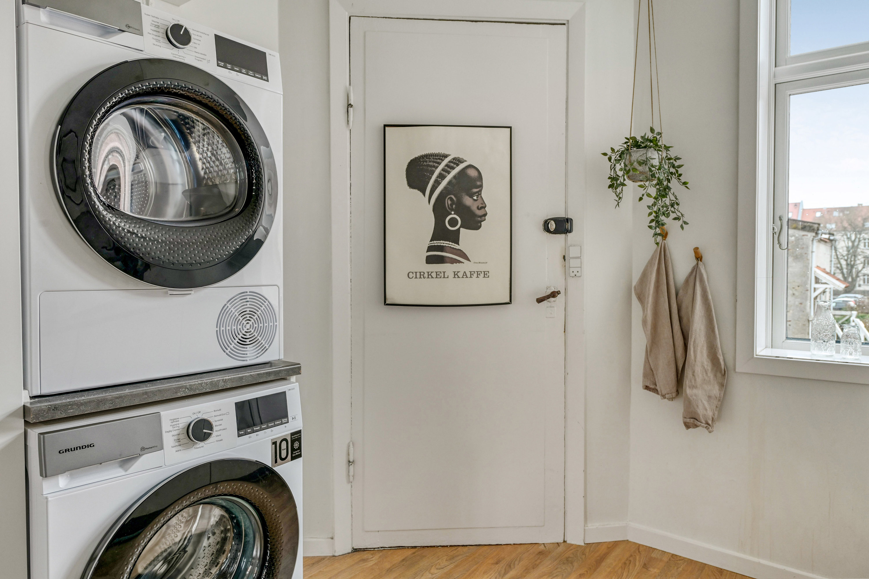 Fremhævet bryggers billede i fuldskærmstilstand. Billede af Spangsbjerggade 3, 1. th., 6700 Esbjerg