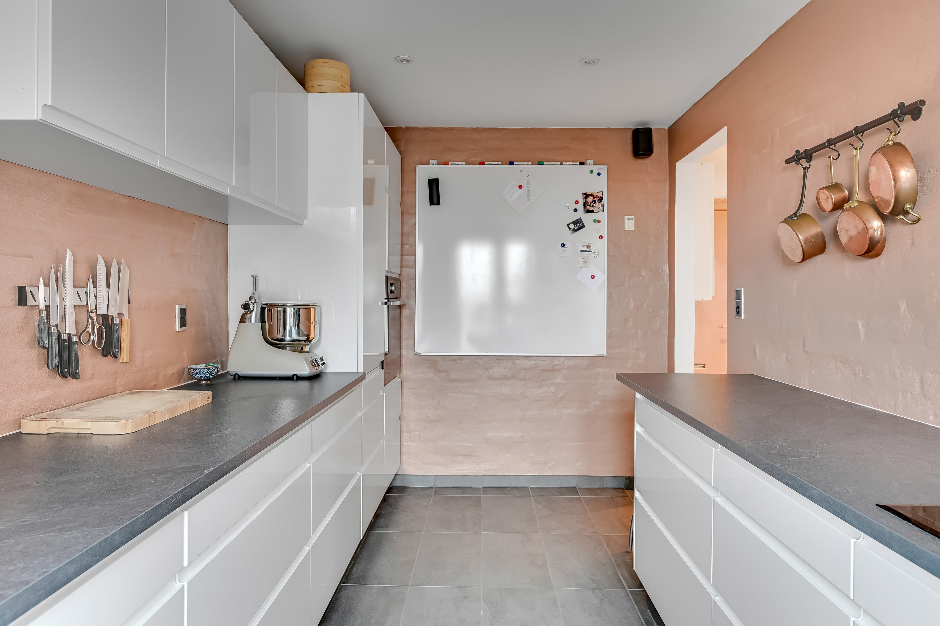 Fremhævet køkken billede i fuldskærmstilstand. Billede af Sjællandsgade 32, 3. tv., 6700 Esbjerg