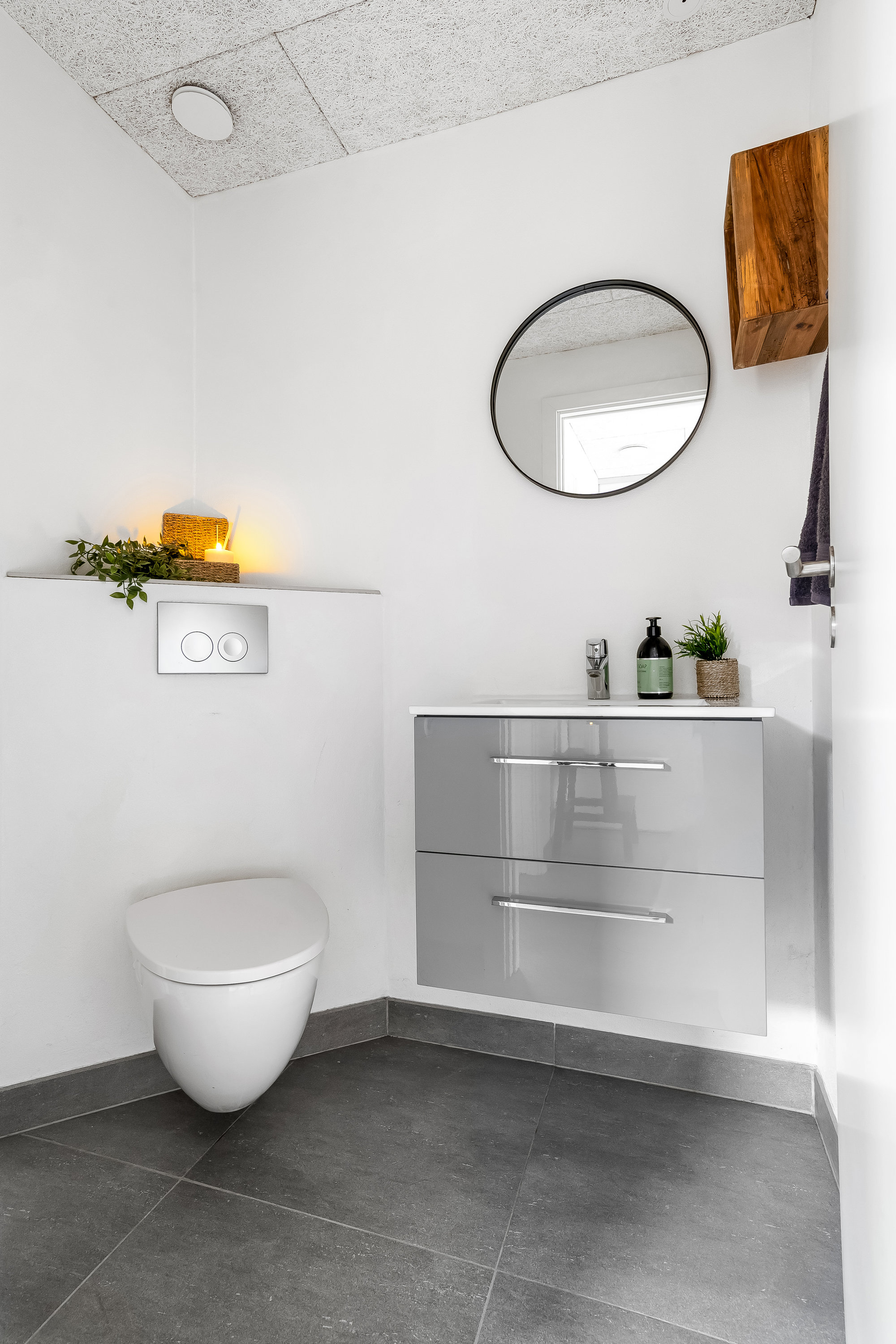 Fremhævet toilet billede i fuldskærmstilstand. Billede af Haydnsvej 25, 7500 Holstebro