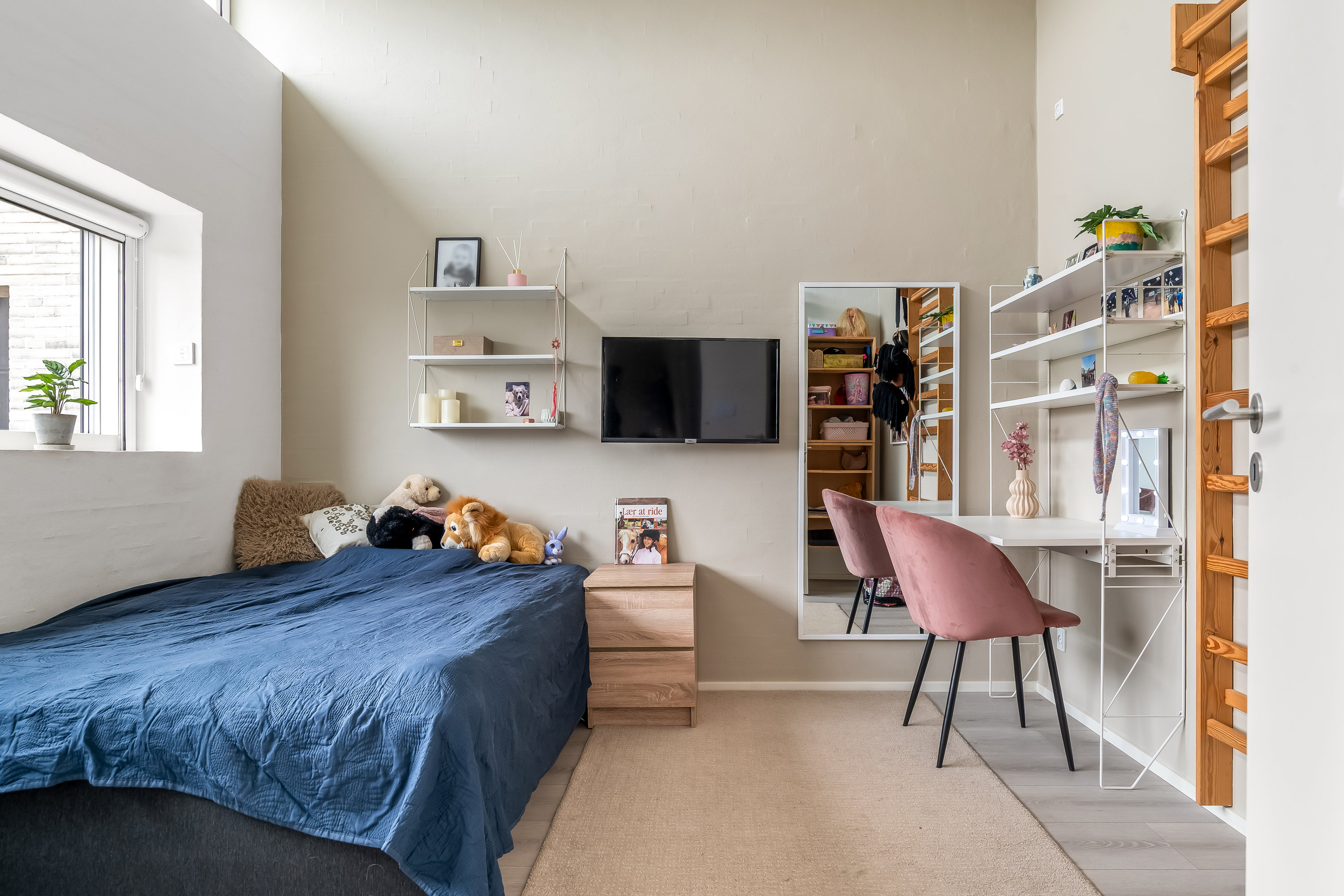 Fremhævet værelse billede i fuldskærmstilstand. Billede af Hjelmen 8, Mejrup, 7500 Holstebro