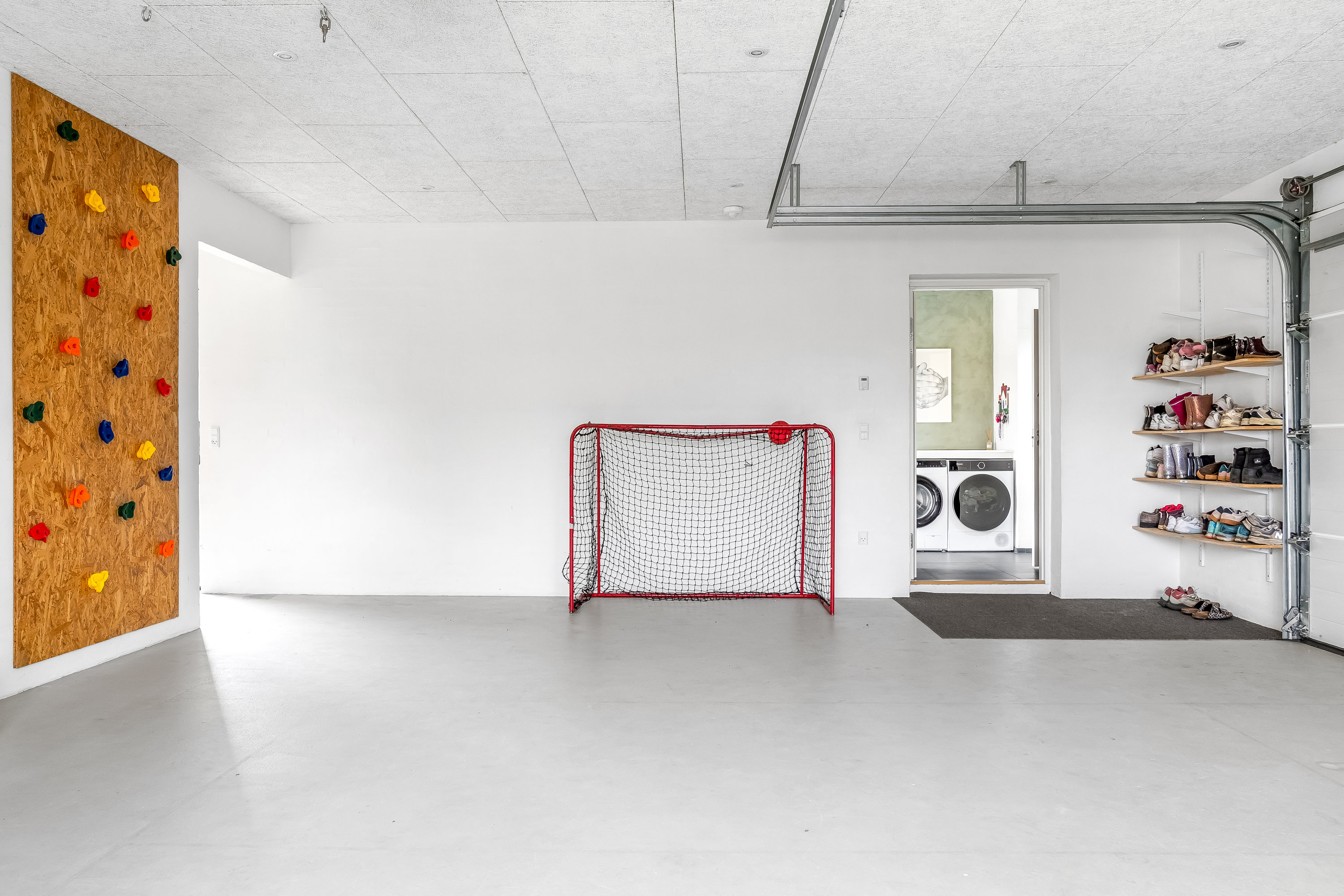 Fremhævet garage billede i fuldskærmstilstand. Billede af Hjelmen 8, Mejrup, 7500 Holstebro