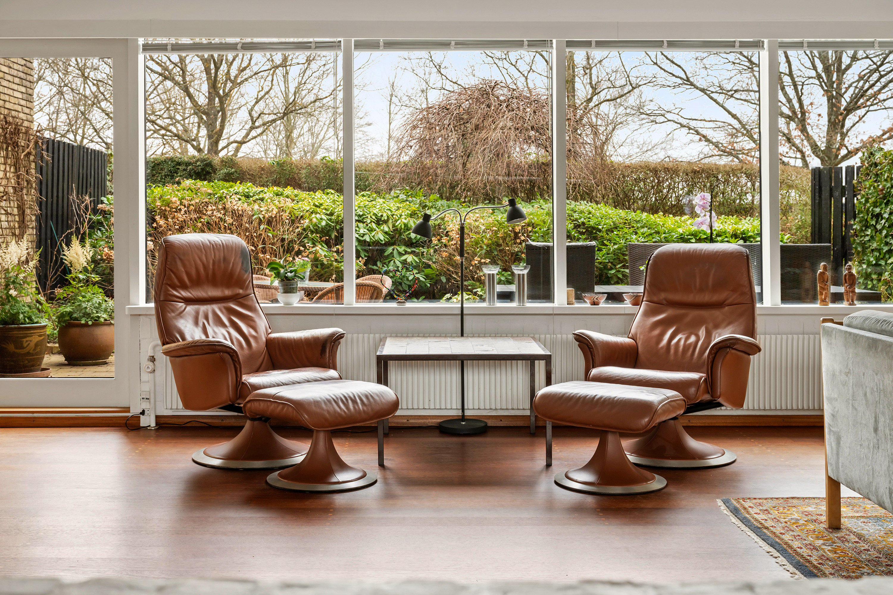 Fremhævet stue billede i fuldskærmstilstand. Billede af Kirstineparken 1, 2970 Hørsholm