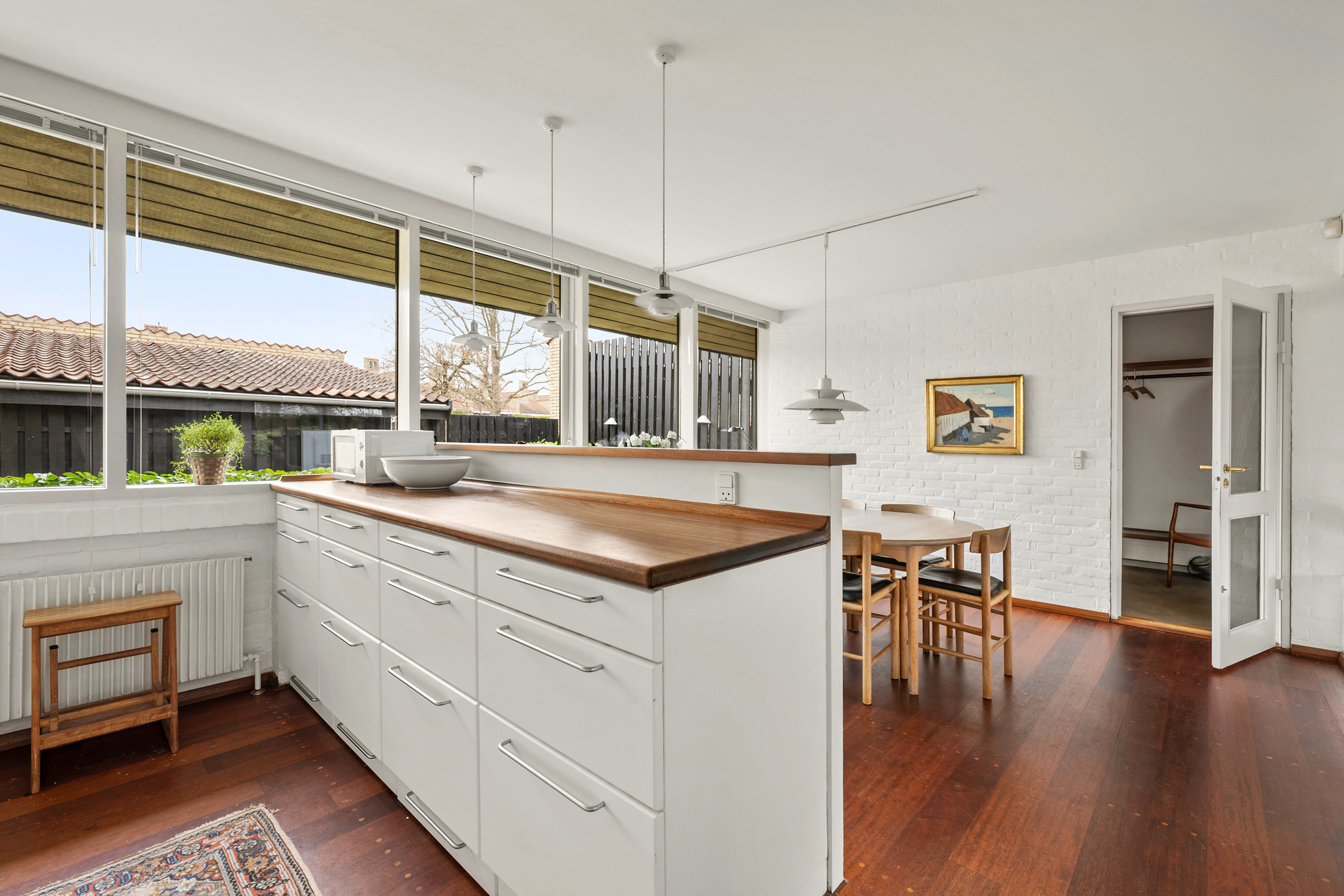 Fremhævet køkken billede i fuldskærmstilstand. Billede af Kirstineparken 1, 2970 Hørsholm