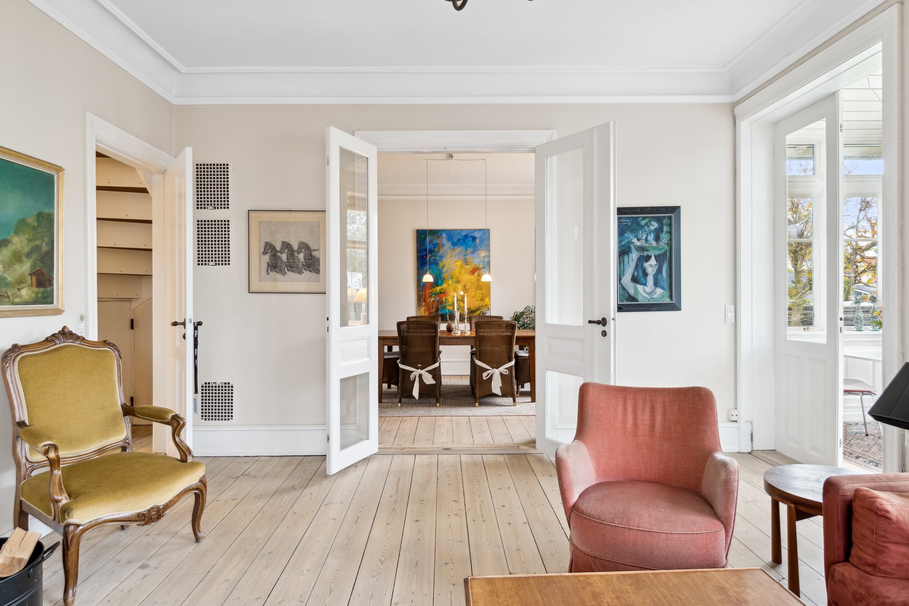 Fremhævet stue billede i fuldskærmstilstand. Billede af A R Friis Vej 9A, 3100 Hornbæk