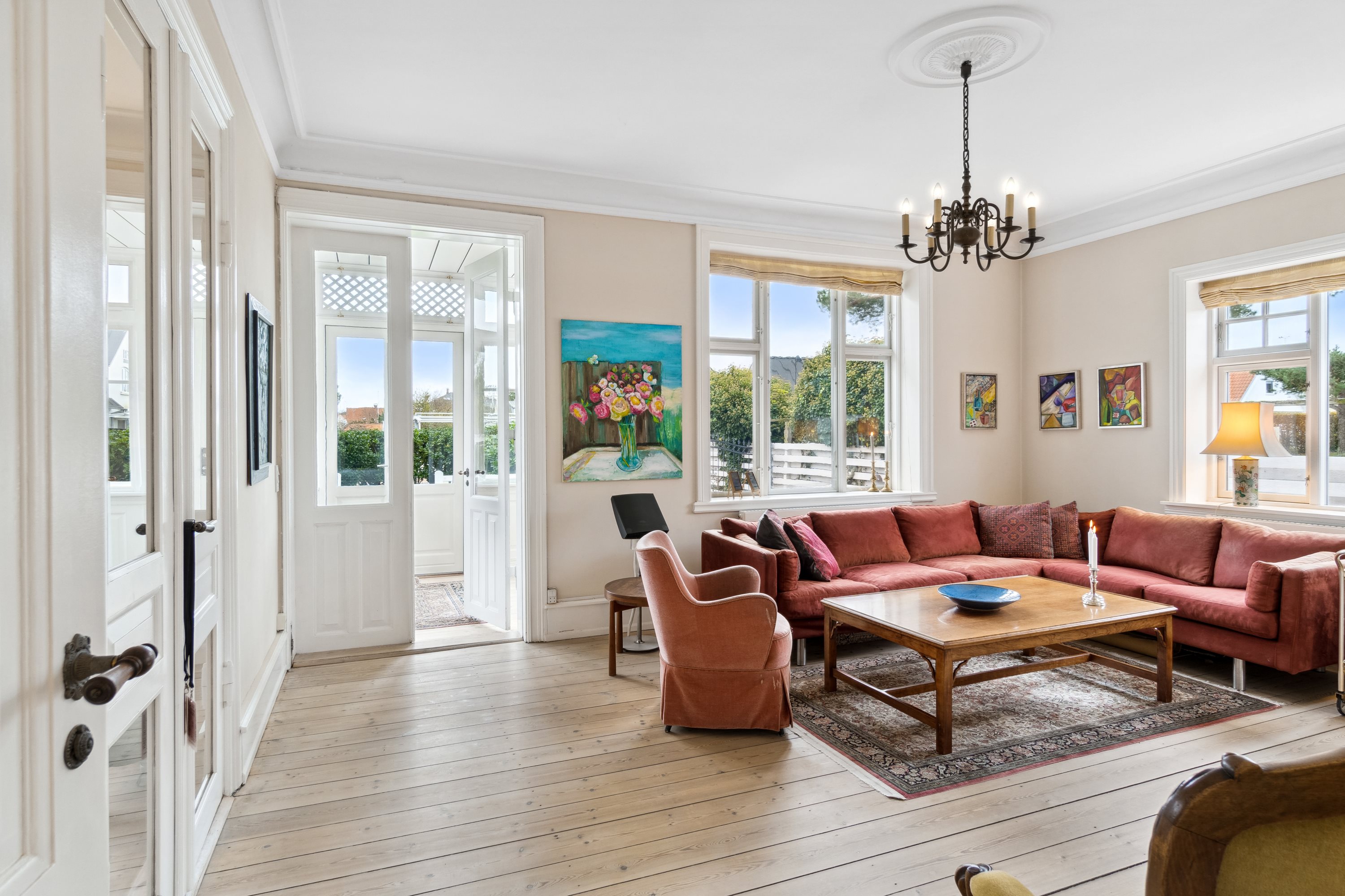 Fremhævet stue billede i fuldskærmstilstand. Billede af A R Friis Vej 9A, 3100 Hornbæk