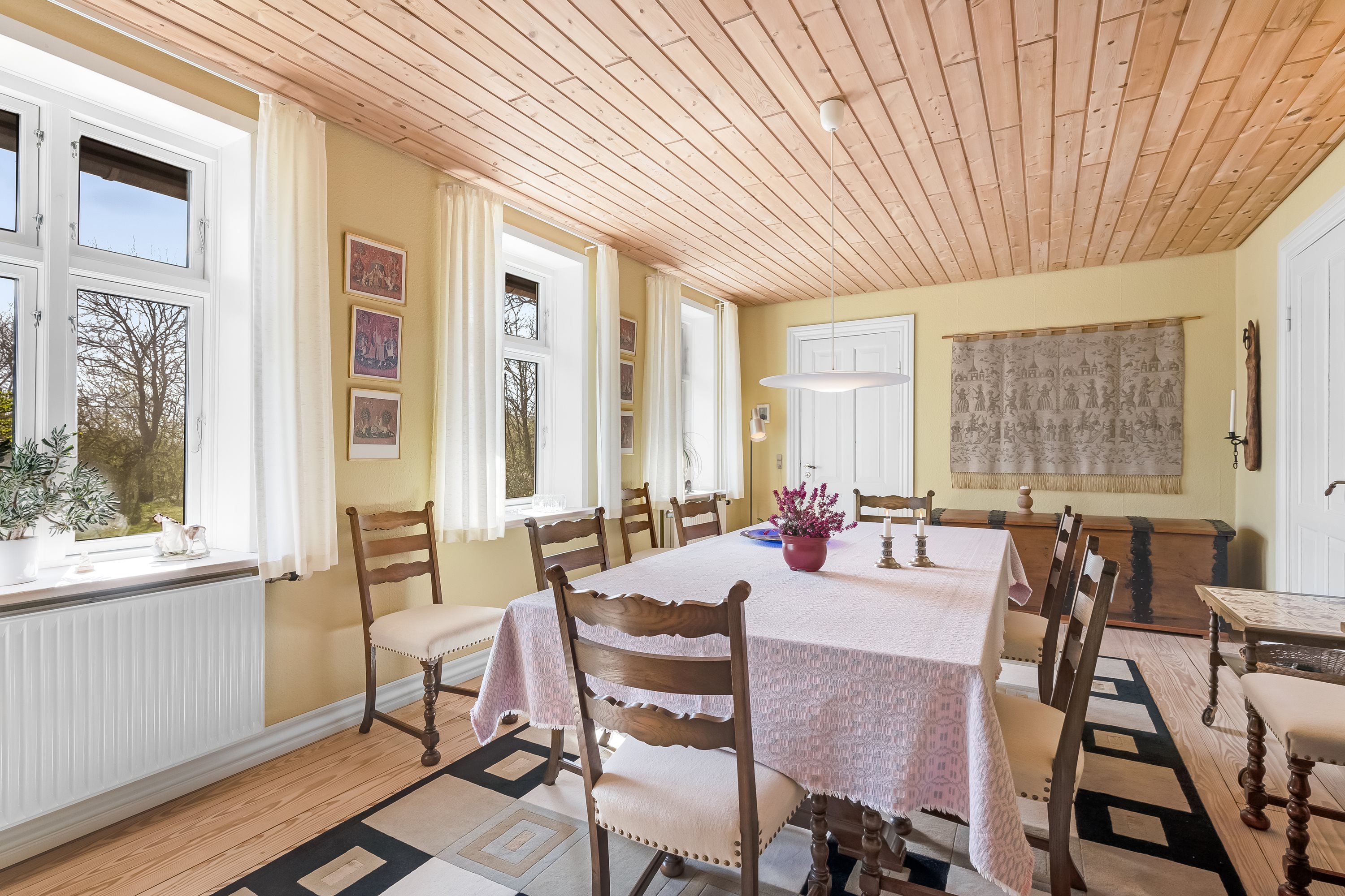 Fremhævet spisestue billede i fuldskærmstilstand. Billede af Nørremøllevej 8, Lomborg, 7620 Lemvig