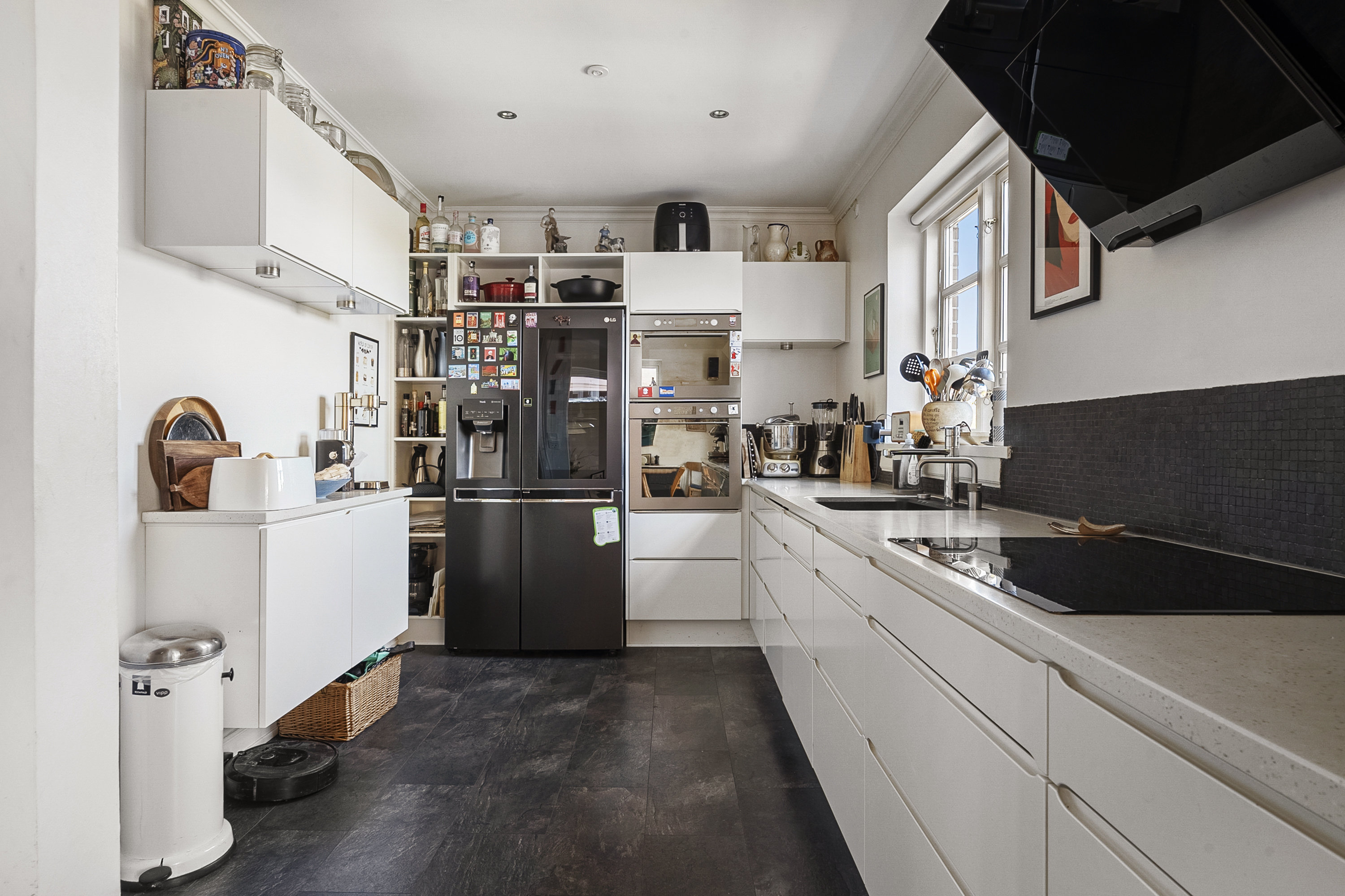 Fremhævet køkken billede i fuldskærmstilstand. Billede af Mosegårdsvej 13, 5000 Odense C