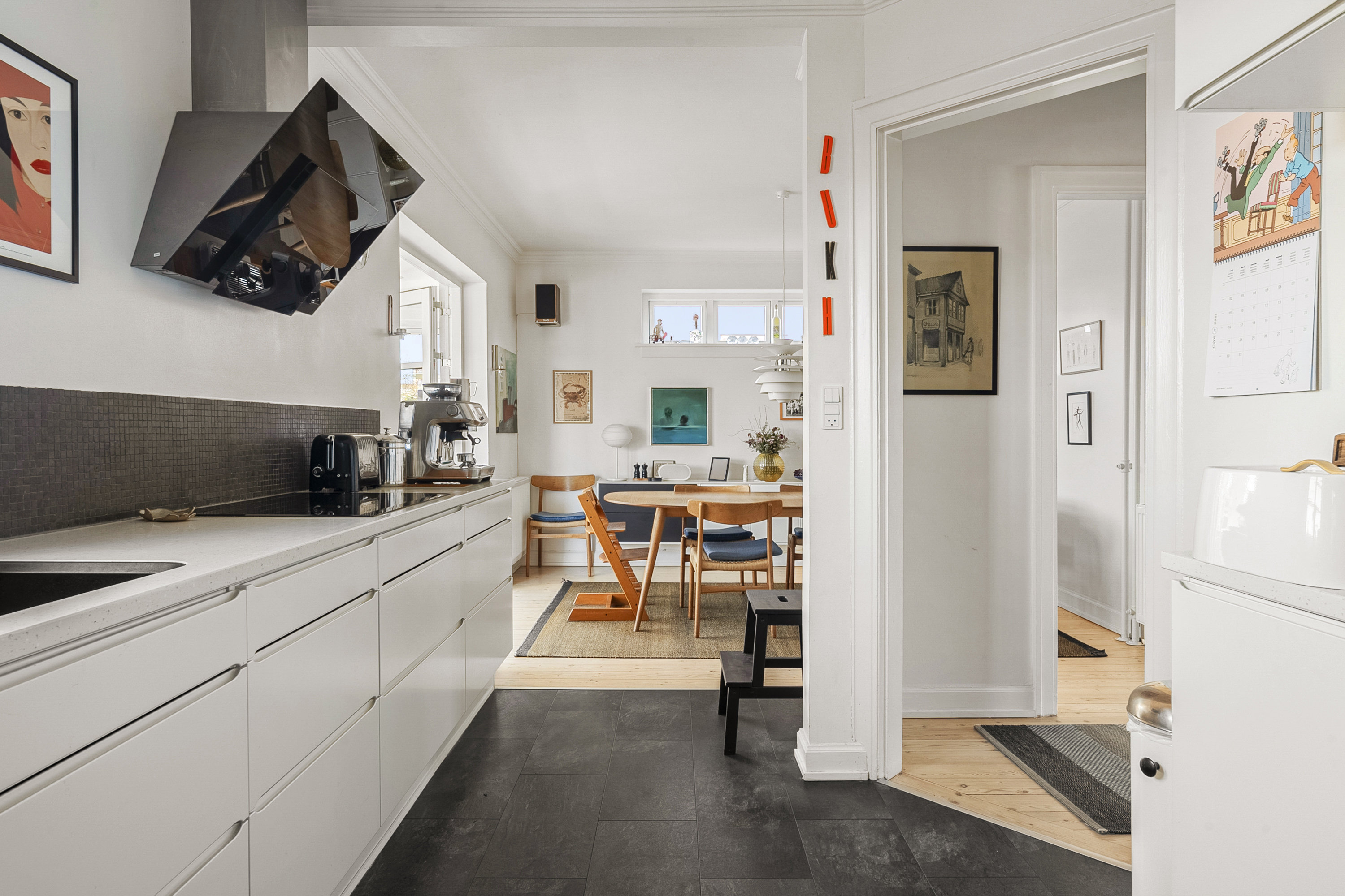 Fremhævet køkken billede i fuldskærmstilstand. Billede af Mosegårdsvej 13, 5000 Odense C