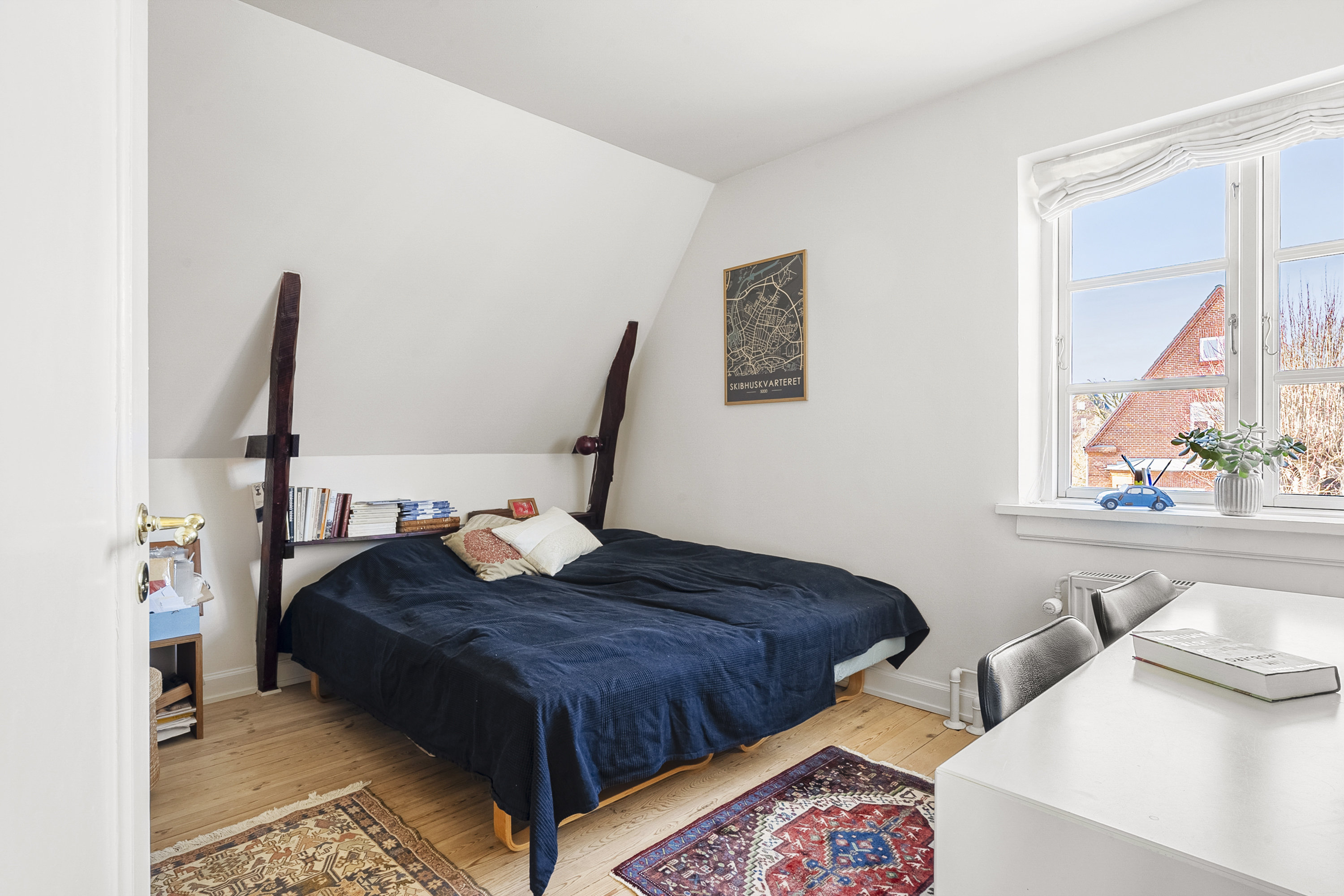 Fremhævet soveværelse billede i fuldskærmstilstand. Billede af Mosegårdsvej 13, 5000 Odense C