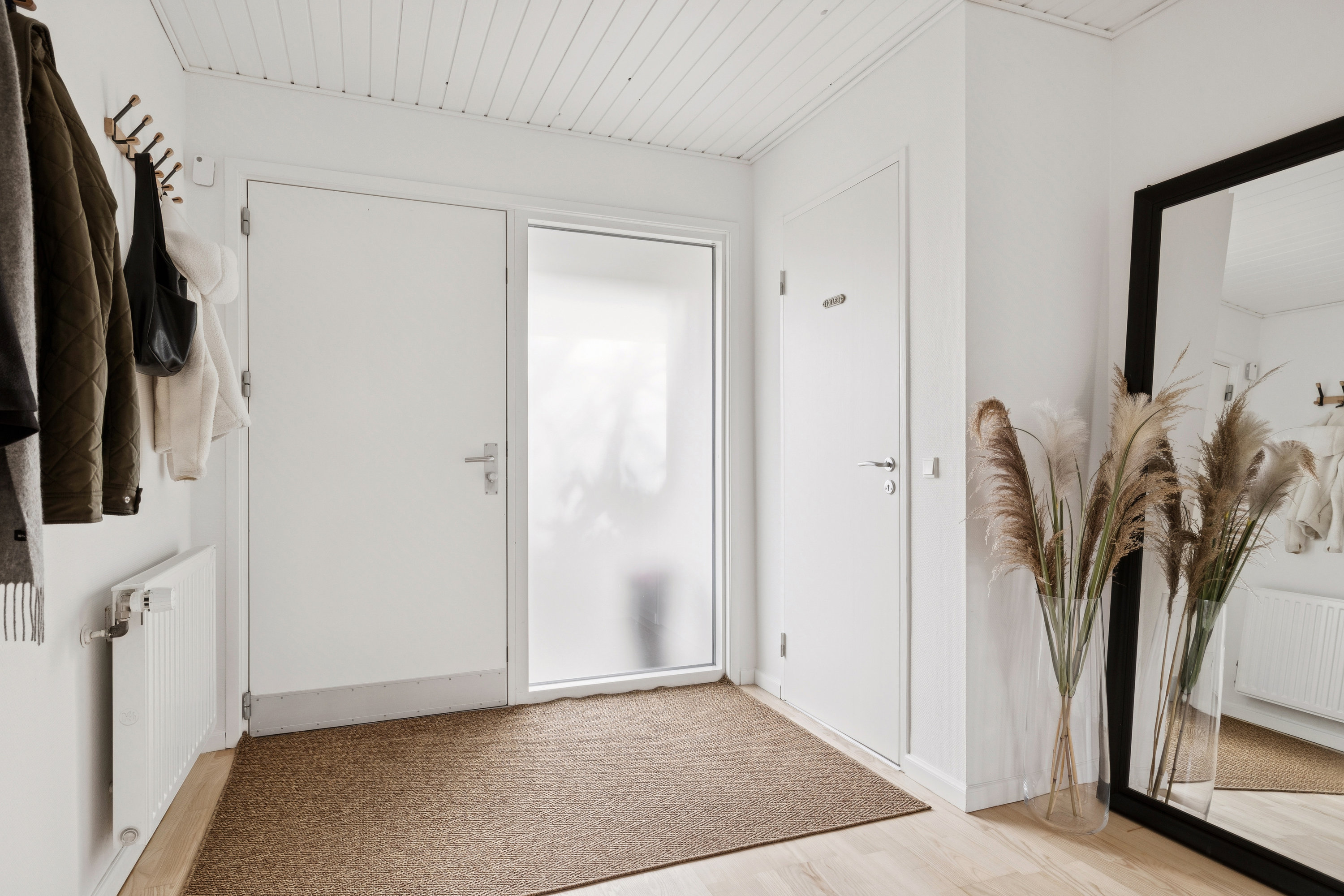 Fremhævet entré billede i fuldskærmstilstand. Billede af Højtoftevej 11, Tebstrup, 8660 Skanderborg