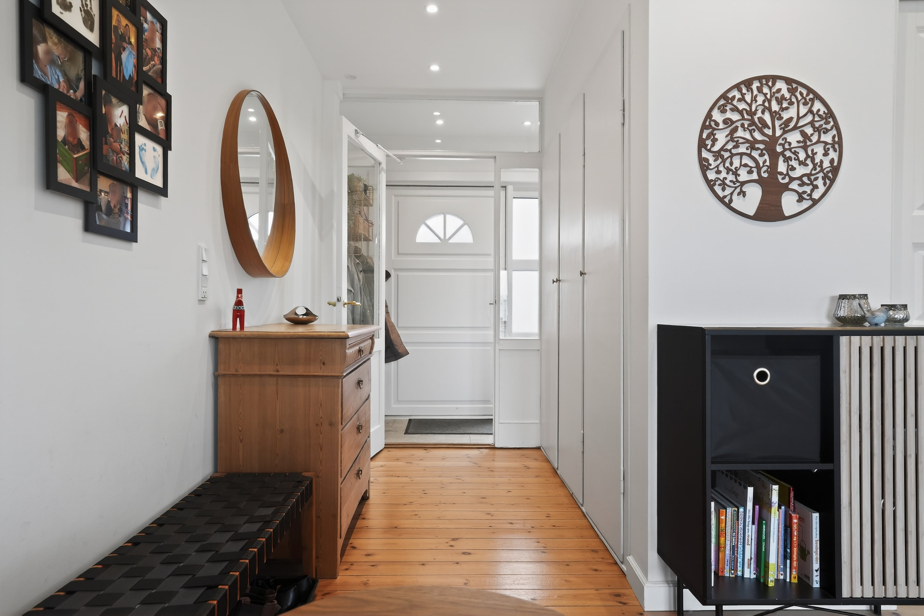 Fremhævet entré billede i fuldskærmstilstand. Billede af Maj Alle 101, 2860 Søborg