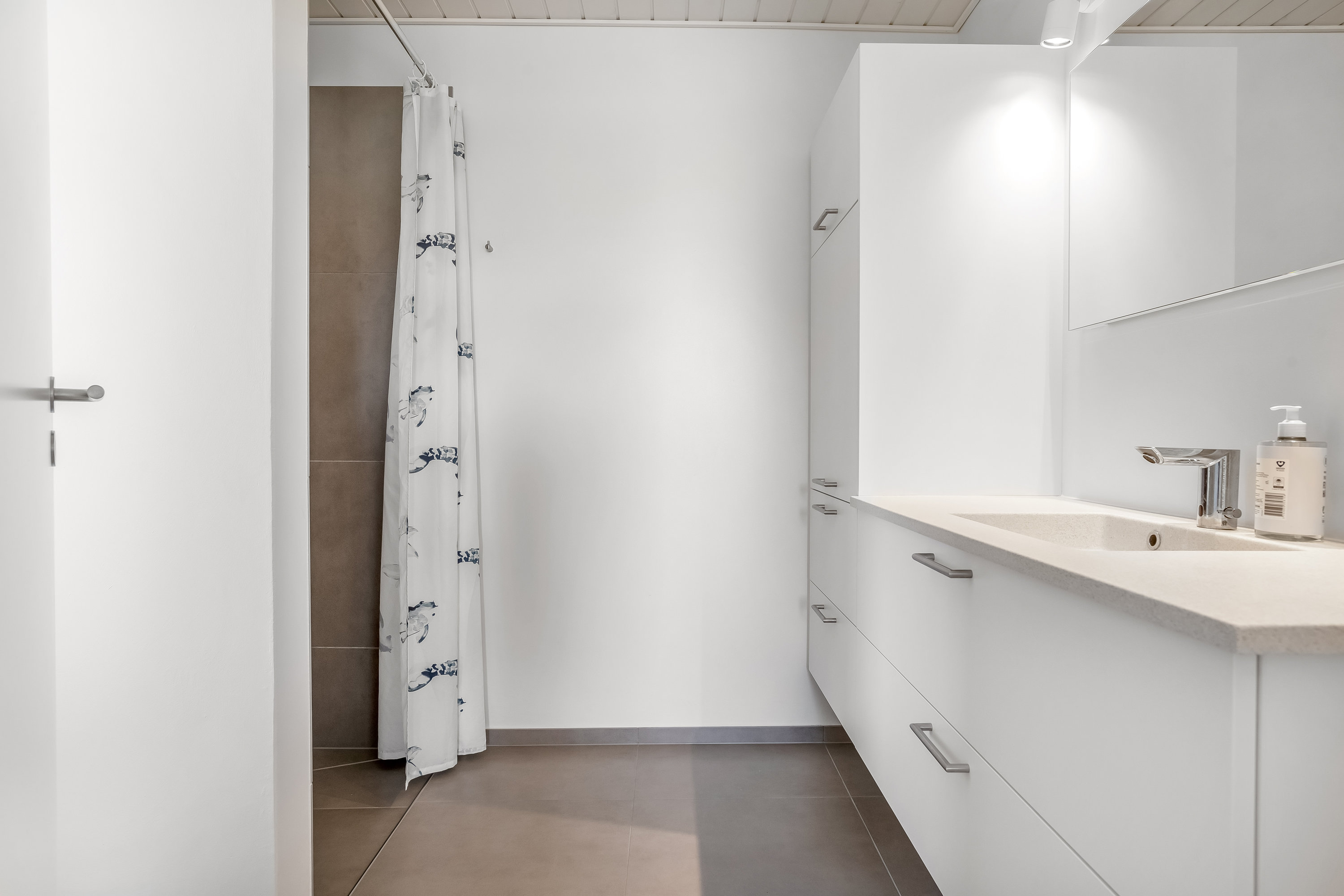 Fremhævet badeværelse billede i fuldskærmstilstand. Billede af Webersvej 47, 7500 Holstebro