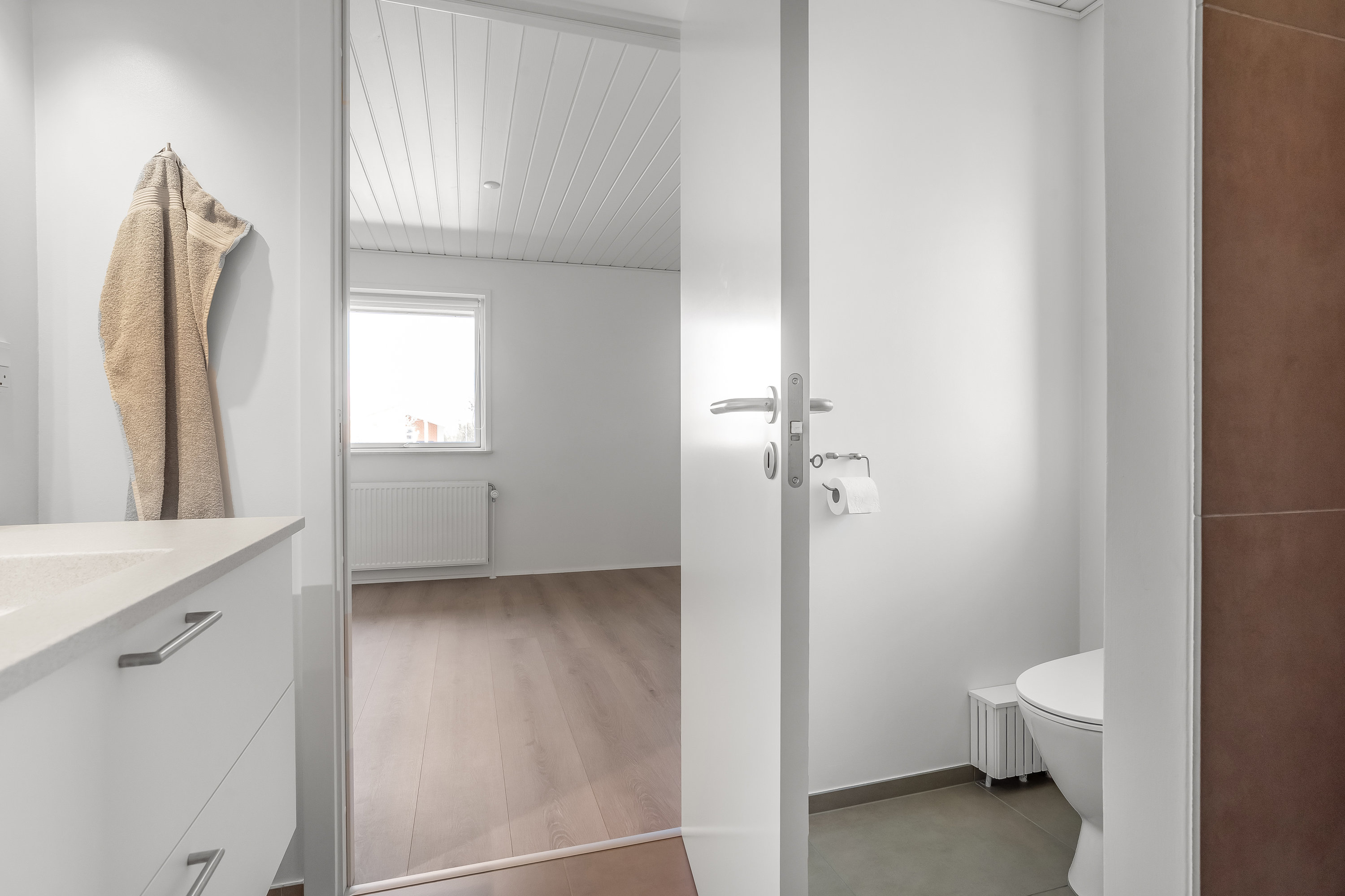 Fremhævet badeværelse billede i fuldskærmstilstand. Billede af Webersvej 47, 7500 Holstebro