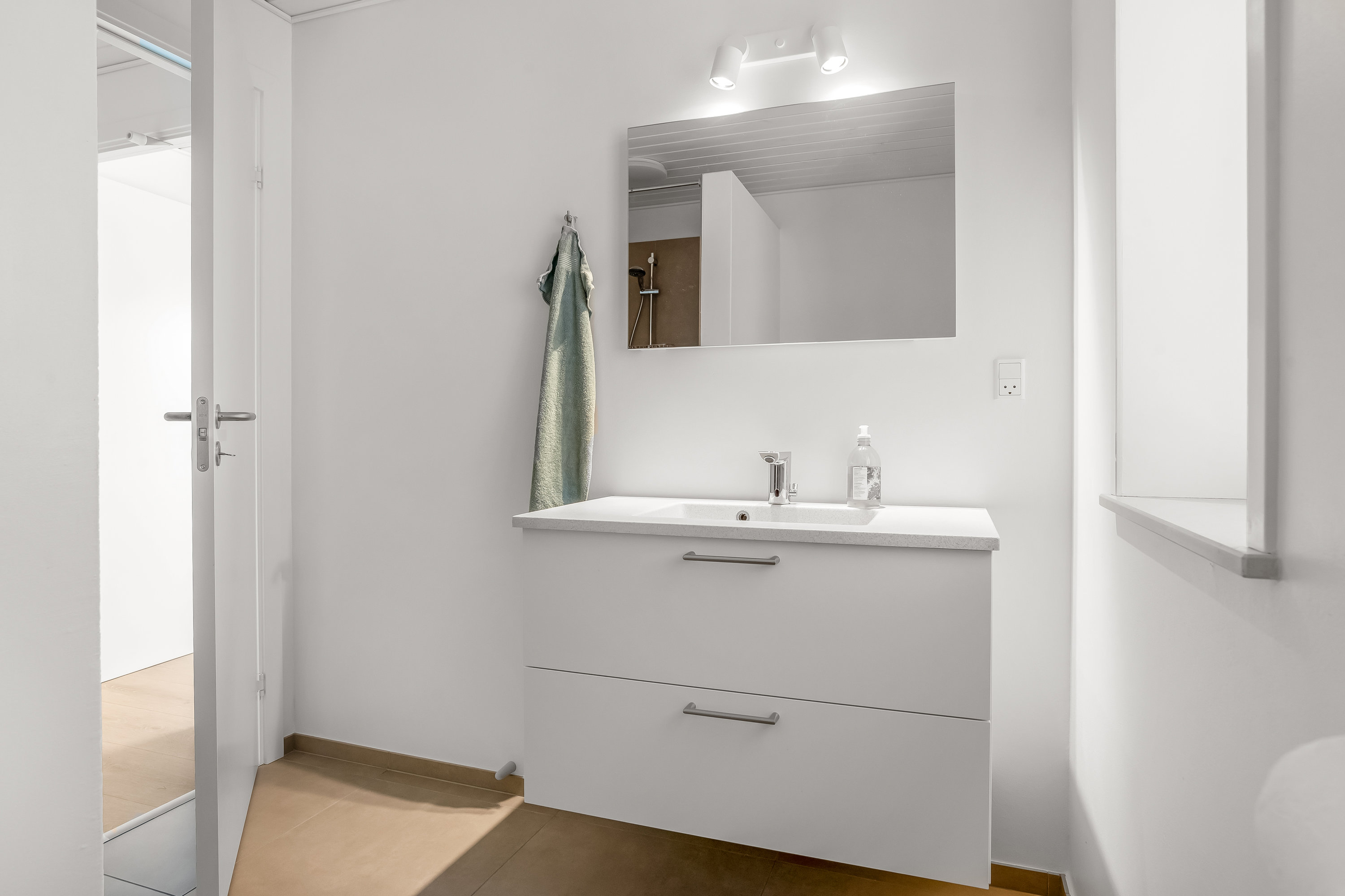 Fremhævet badeværelse billede i fuldskærmstilstand. Billede af Webersvej 47, 7500 Holstebro