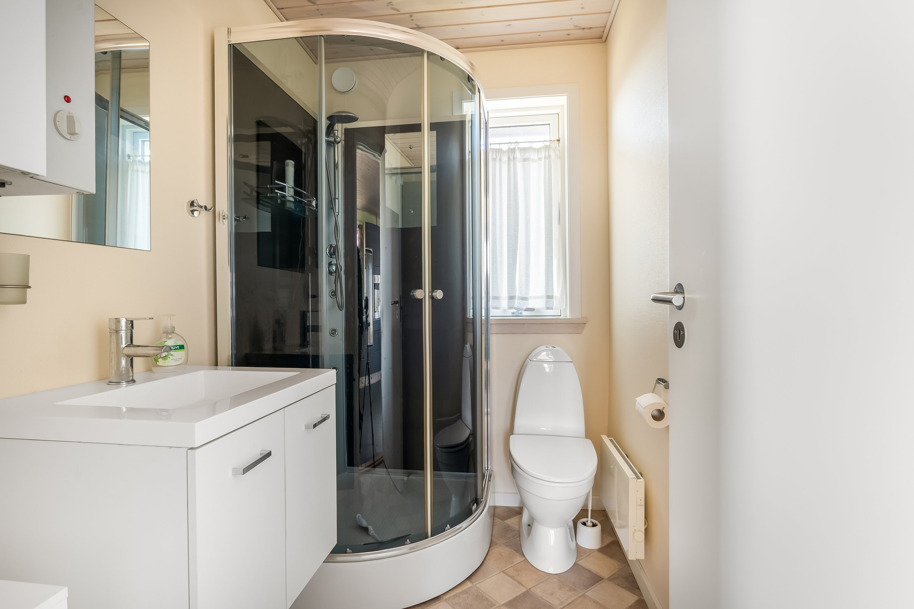 Fremhævet  billede i fuldskærmstilstand. Billede af Knaresbrovej 4, Vejlby, 7673 Harboøre