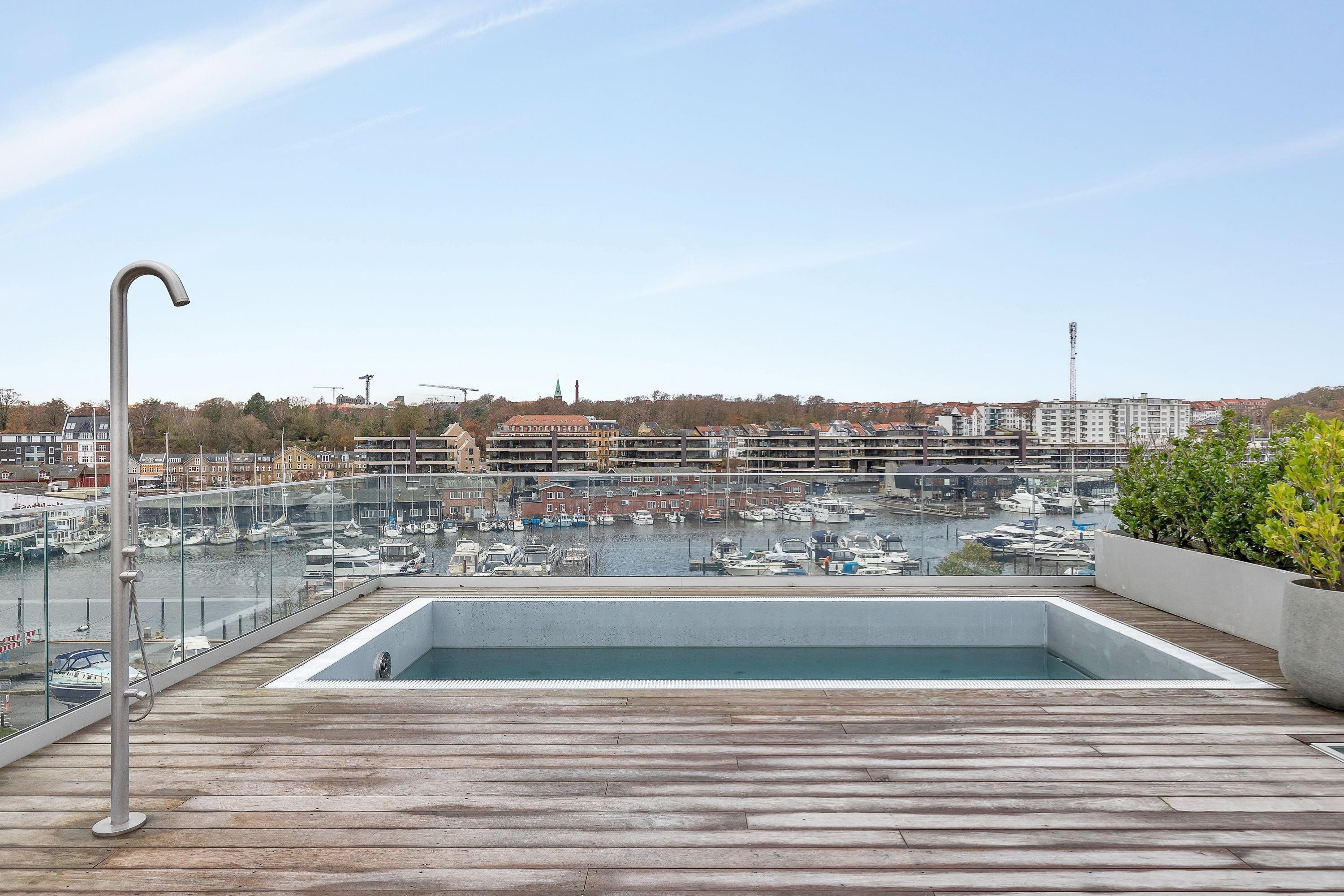 Fremhævet  billede i fuldskærmstilstand. Billede af Nicoline Kochs Plads 5, 1. 4., 8000 Aarhus C