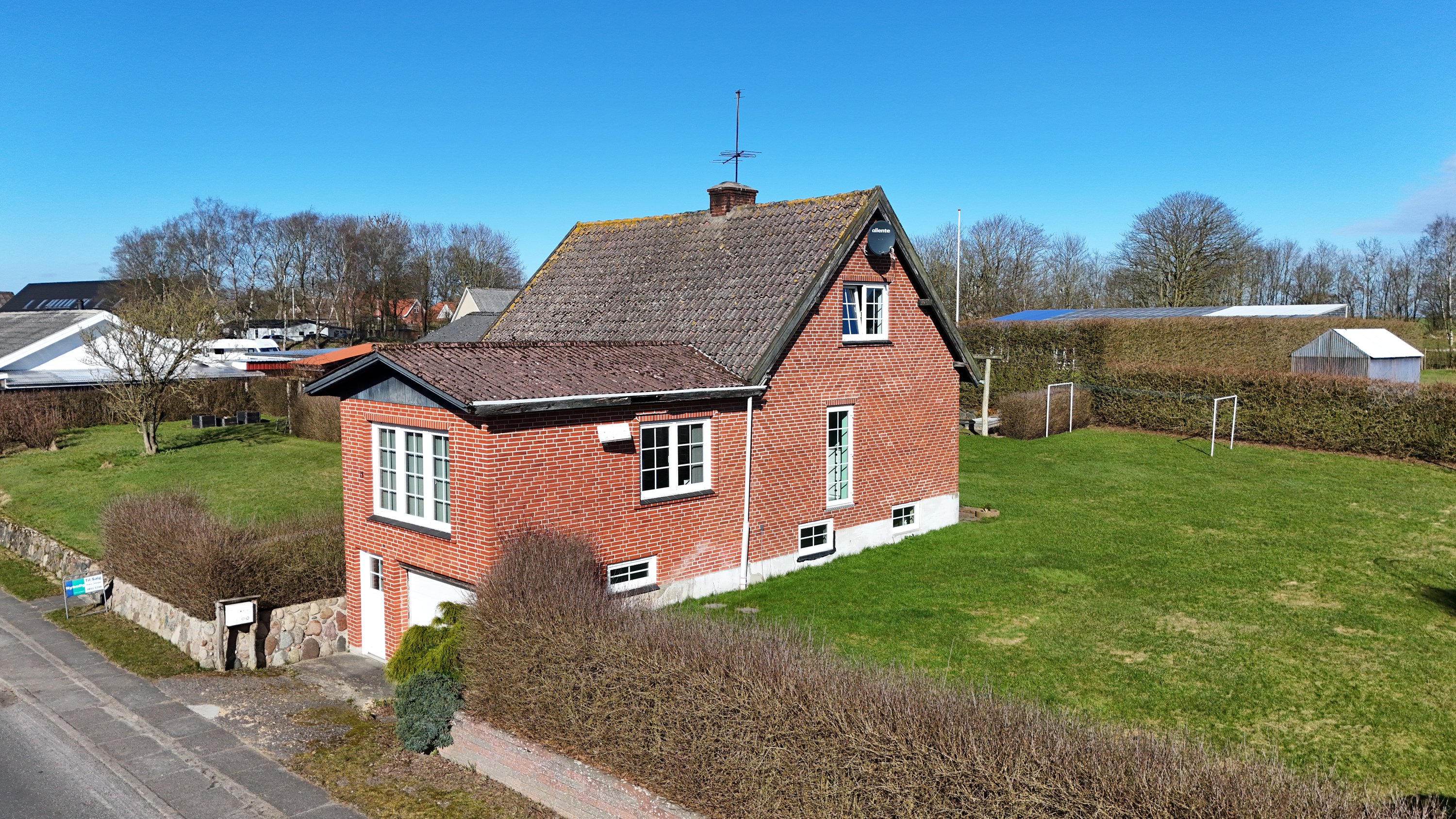 Fremhævet drone billede i fuldskærmstilstand. Billede af Søndermarksvej 13+11, Stenild, 9500 Hobro