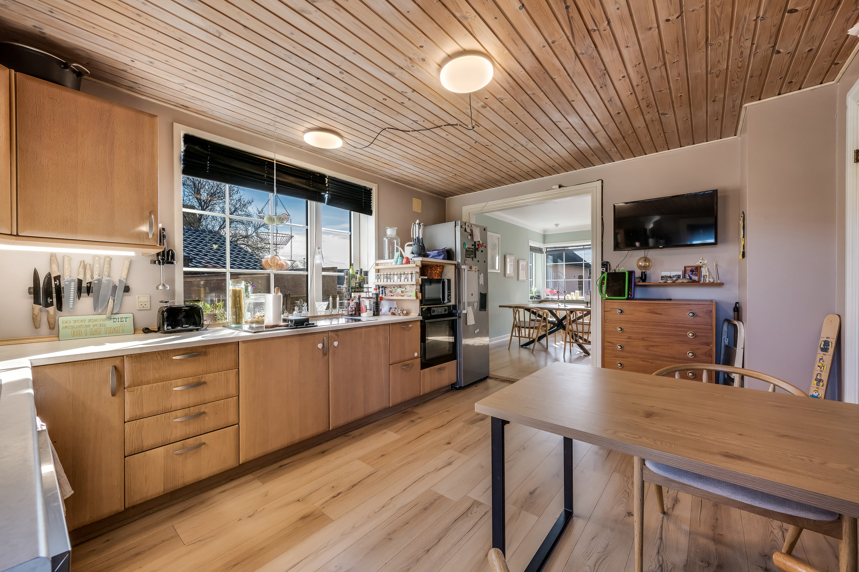 Fremhævet køkken billede i fuldskærmstilstand. Billede af Pilealle 17, 6900 Skjern