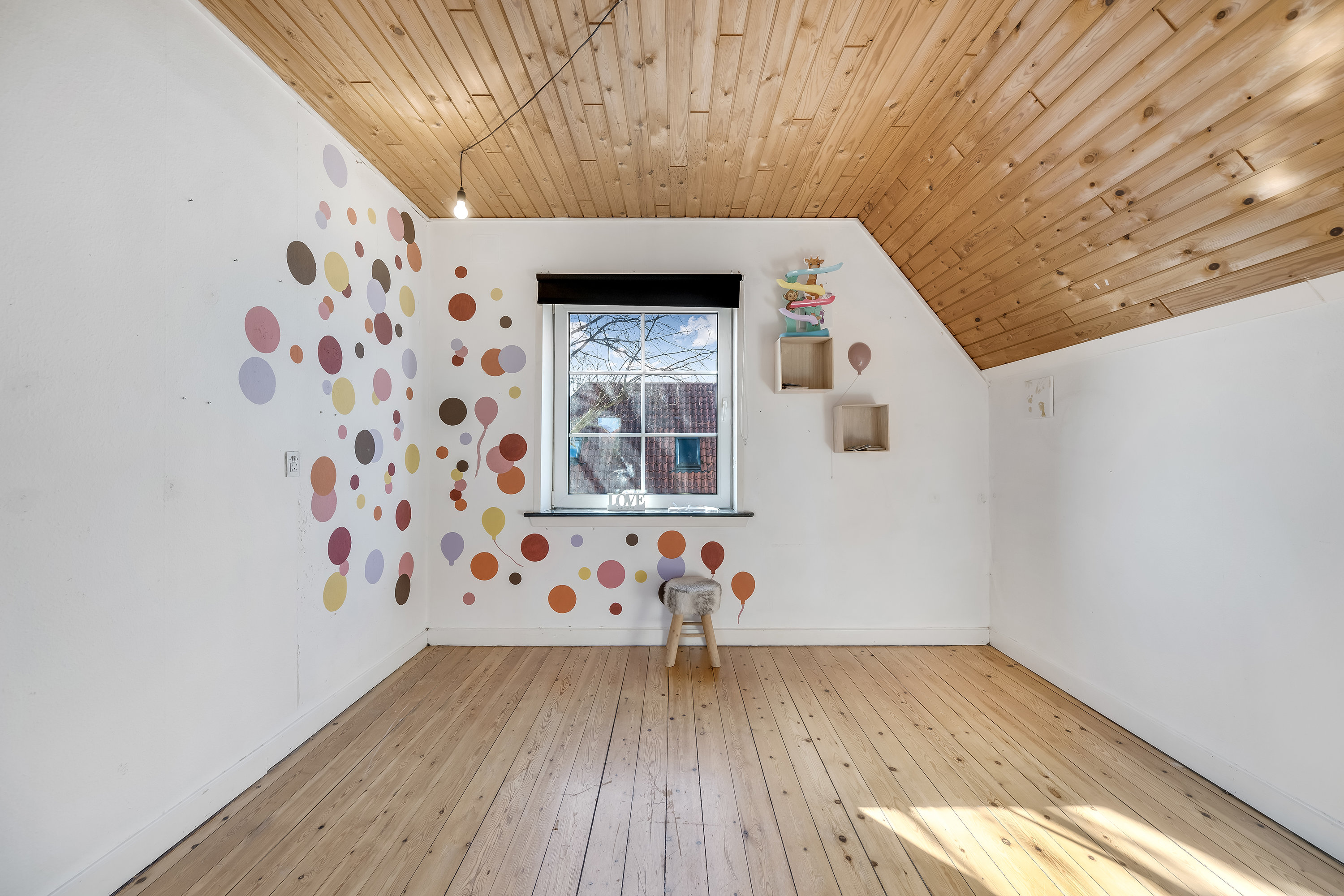 Fremhævet værelse billede i fuldskærmstilstand. Billede af Pilealle 17, 6900 Skjern