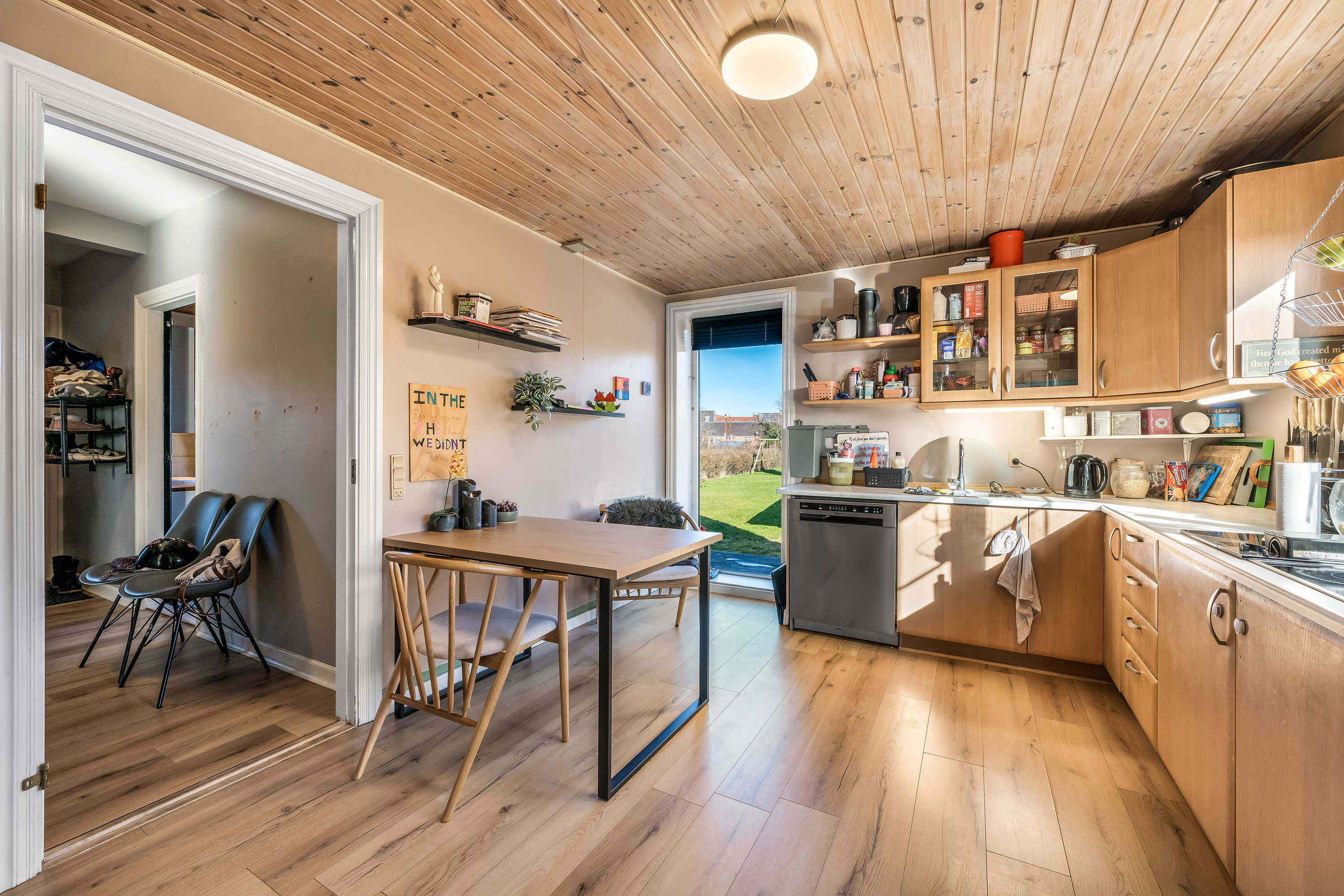 Fremhævet køkken billede i fuldskærmstilstand. Billede af Pilealle 17, 6900 Skjern