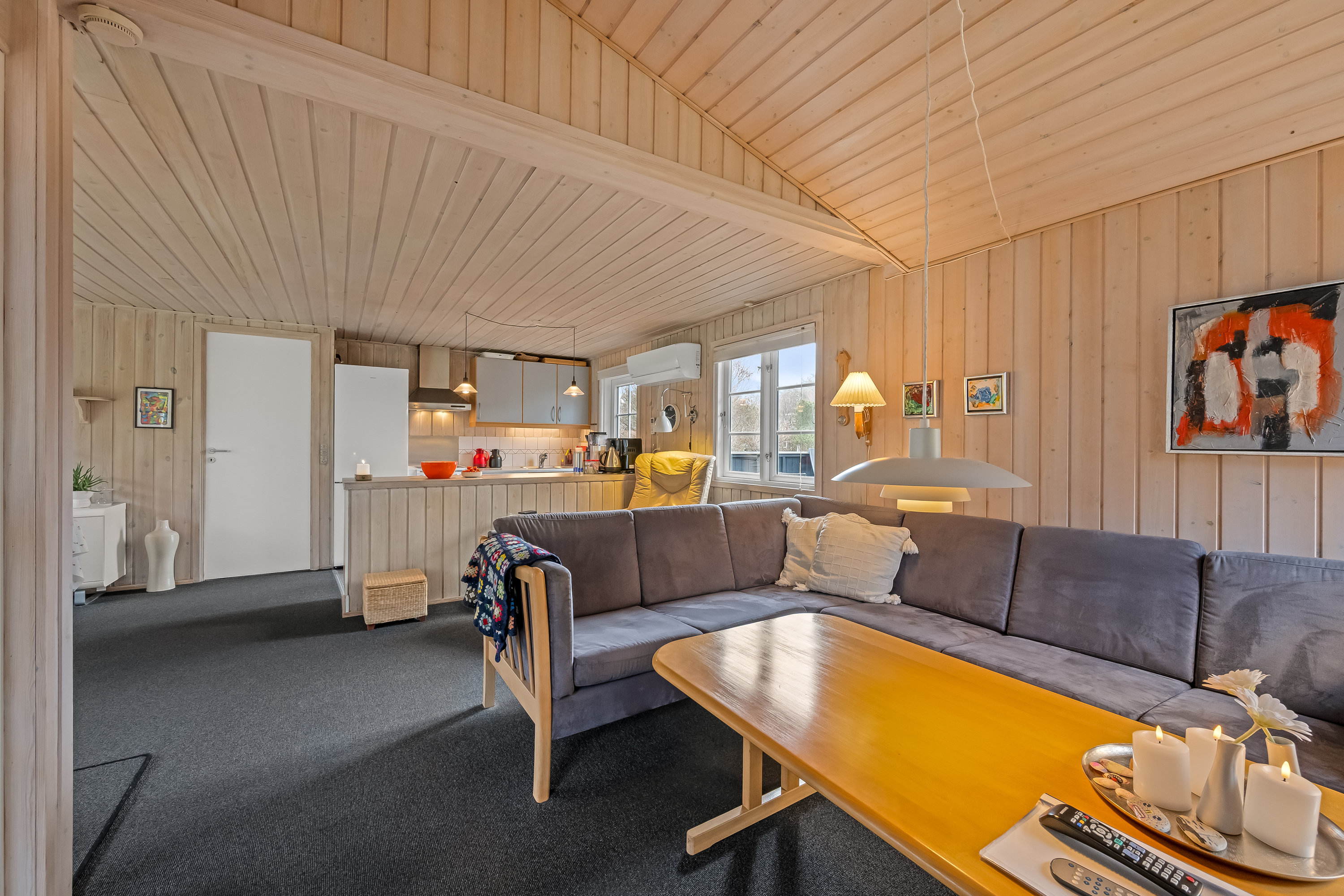 Fremhævet stue billede i fuldskærmstilstand. Billede af Rørsangervej 20, Lodbj Hede, 6950 Ringkøbing