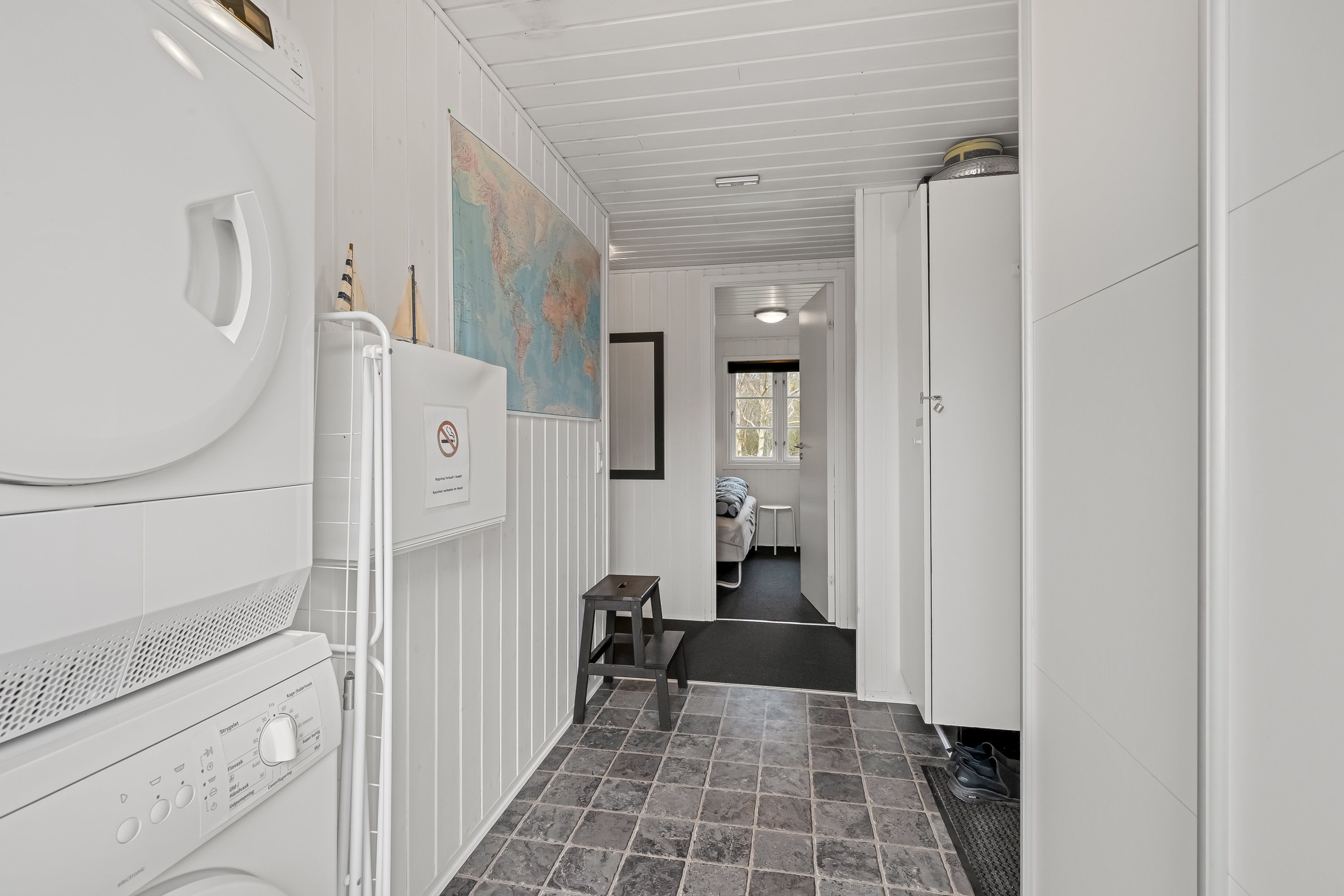 Fremhævet gang billede i fuldskærmstilstand. Billede af Rørsangervej 20, Lodbj Hede, 6950 Ringkøbing