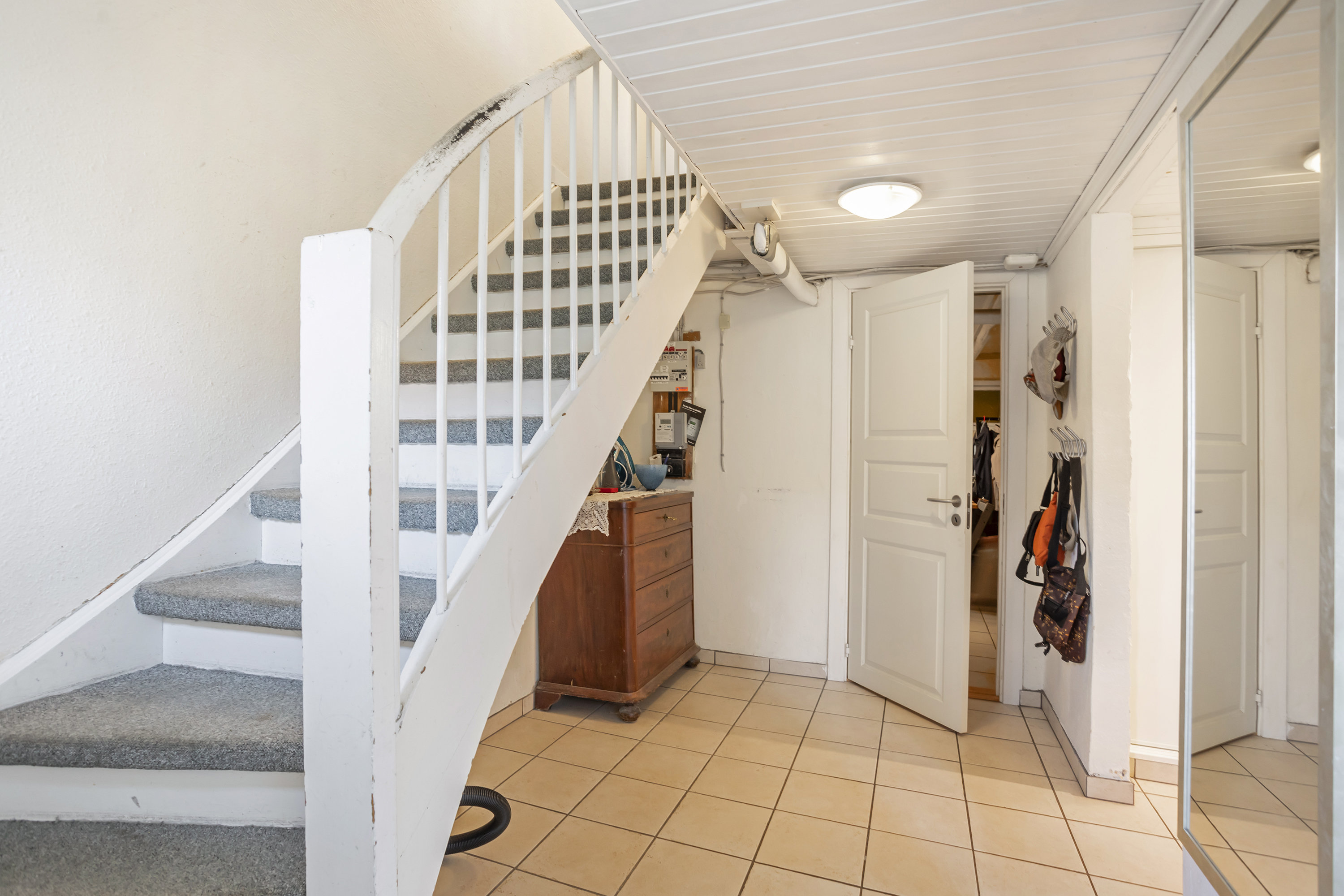 Fremhævet trappe billede i fuldskærmstilstand. Billede af Vestermarie Alle 4, 2770 Kastrup