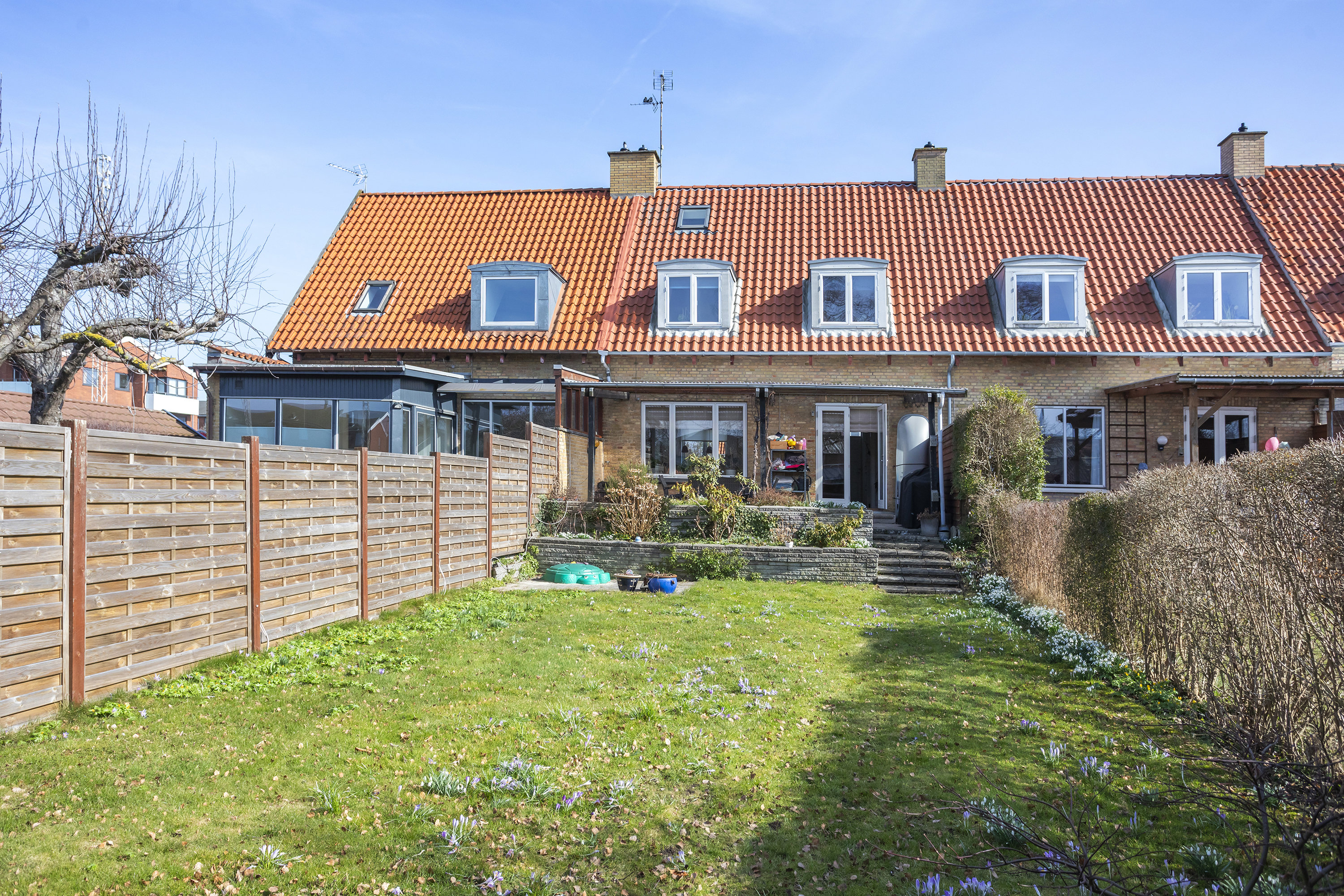 Fremhævet facade billede i fuldskærmstilstand. Billede af Vestermarie Alle 4, 2770 Kastrup