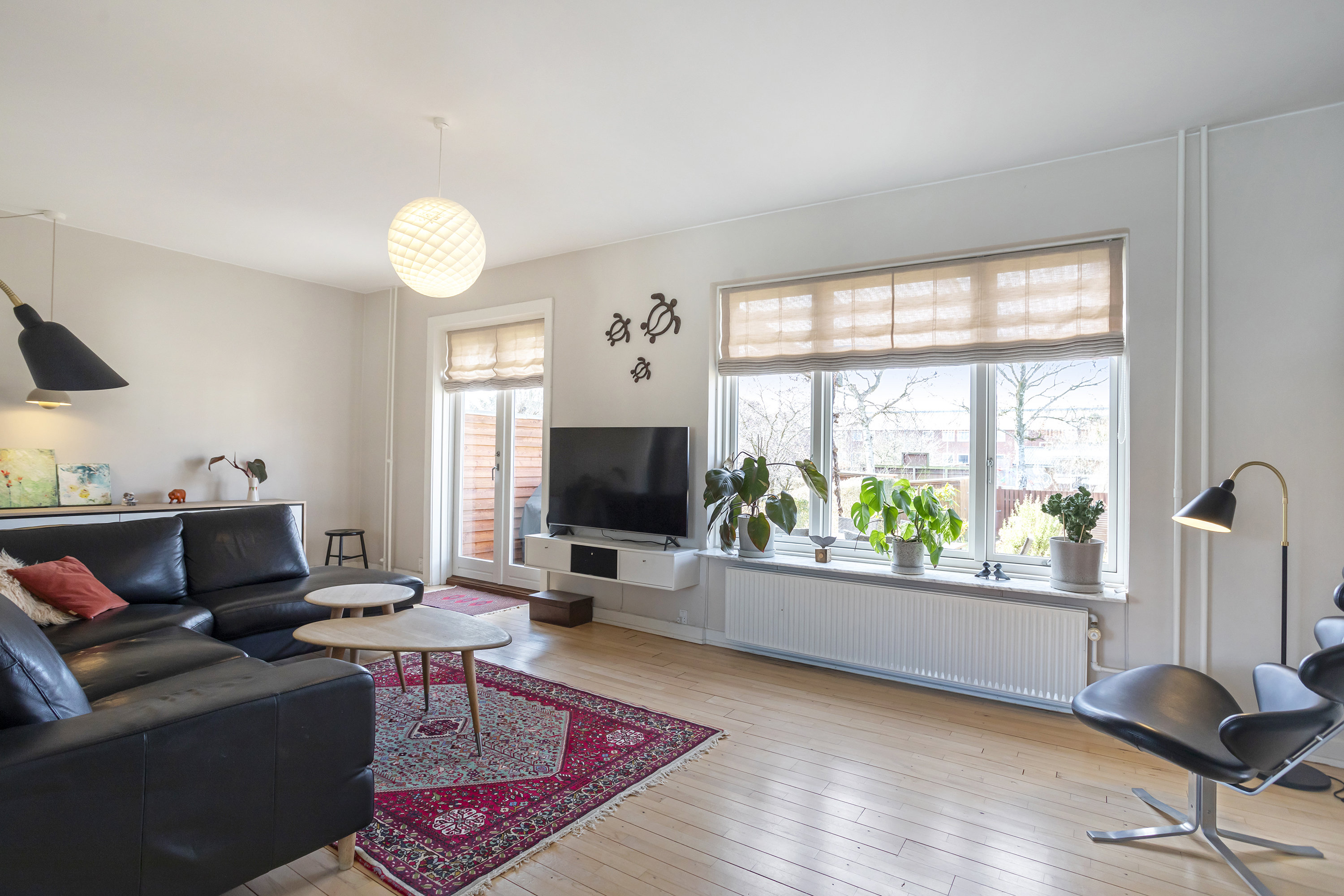 Fremhævet stue billede i fuldskærmstilstand. Billede af Vestermarie Alle 4, 2770 Kastrup