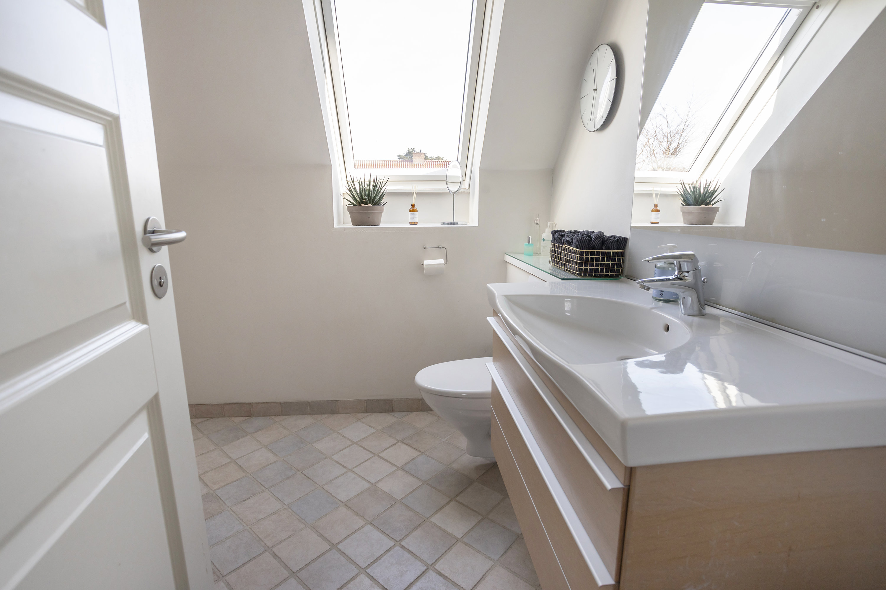 Fremhævet andet billede i fuldskærmstilstand. Billede af Vestermarie Alle 4, 2770 Kastrup