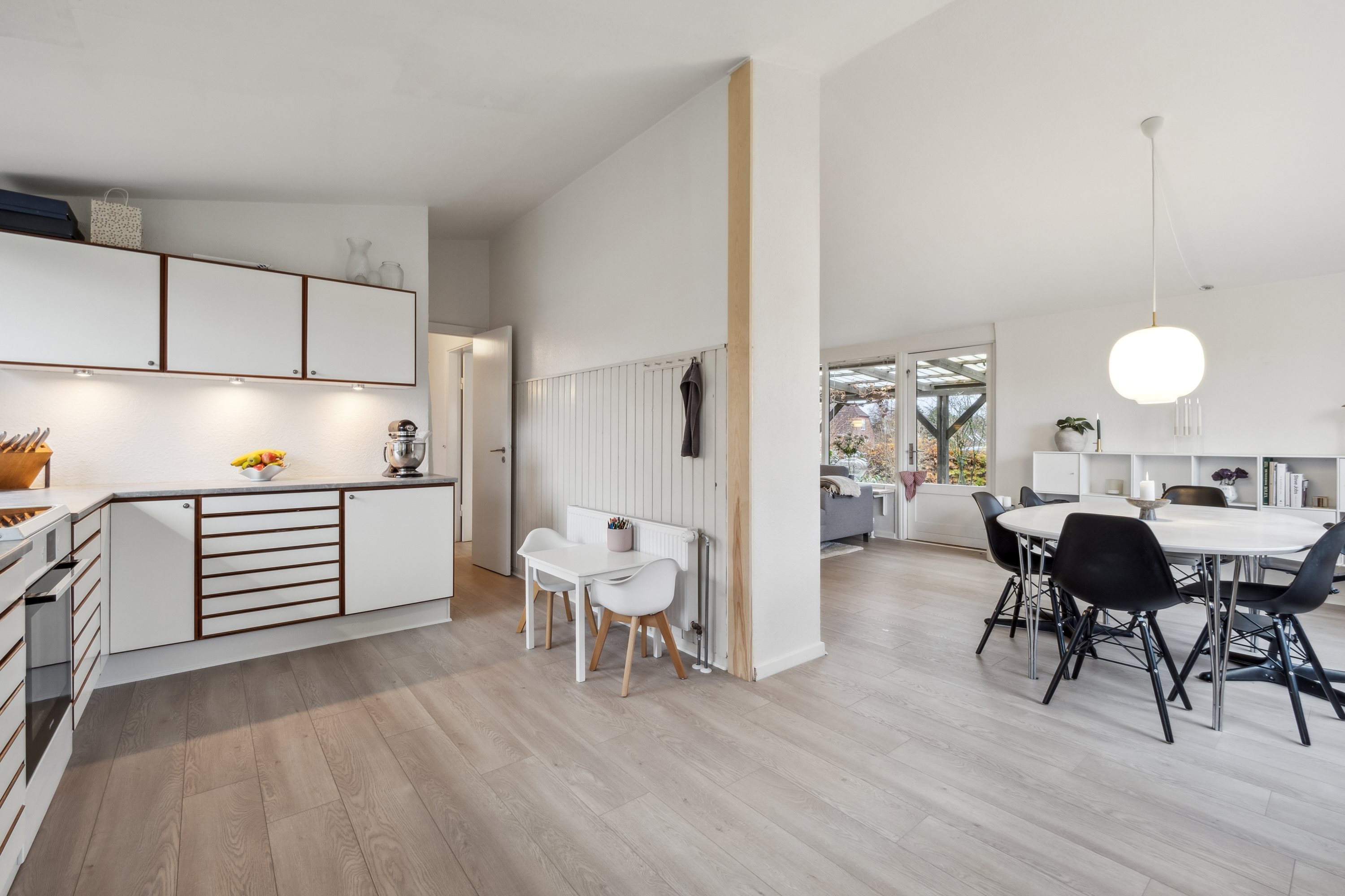 Fremhævet stue billede i fuldskærmstilstand. Billede af Asmildvej 2H, 8800 Viborg