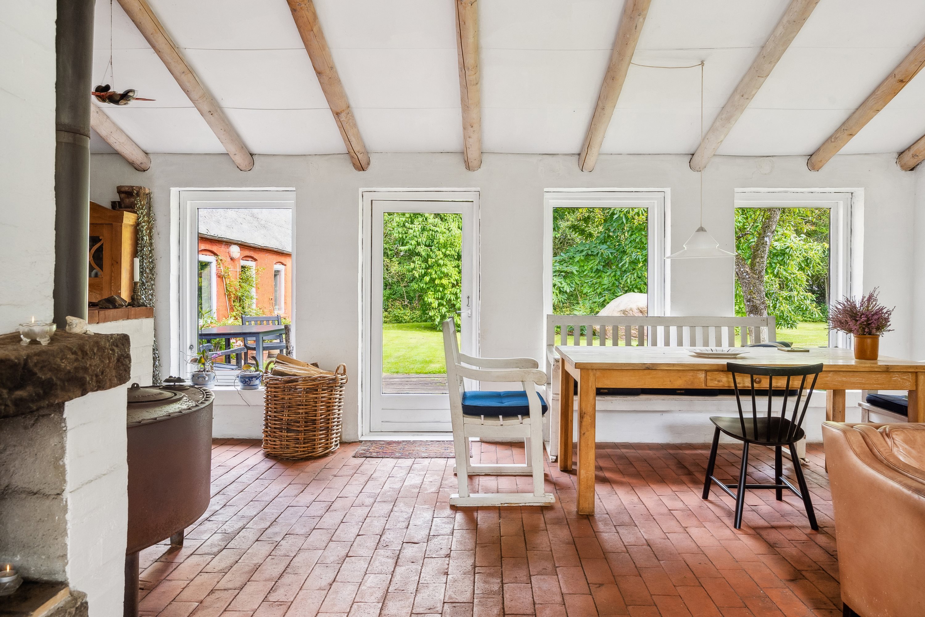 Fremhævet stue billede i fuldskærmstilstand. Billede af Fruerlundvej 55, Øster Hurup, 9560 Hadsund