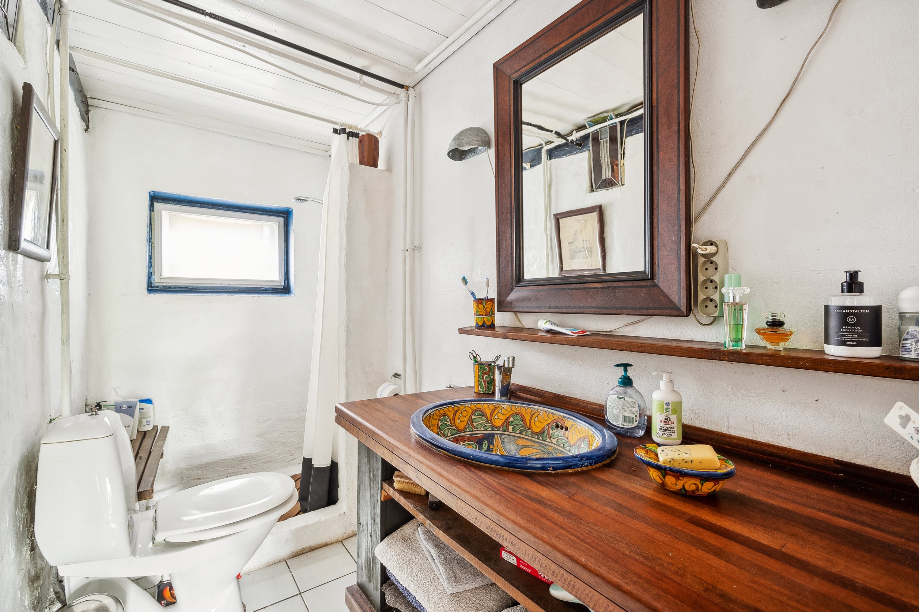 Fremhævet badeværelse billede i fuldskærmstilstand. Billede af Fruerlundvej 55, Øster Hurup, 9560 Hadsund