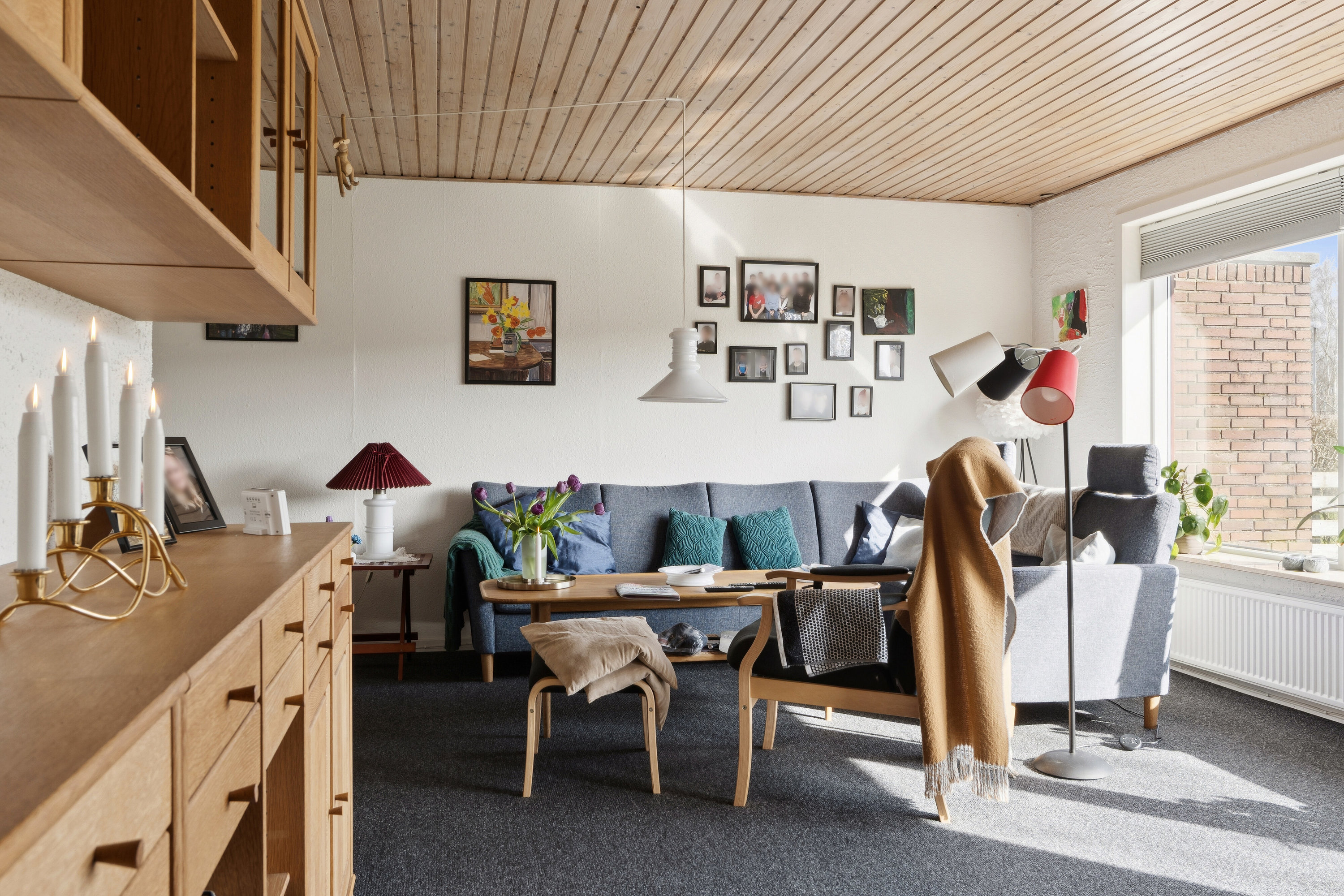 Fremhævet stue billede i fuldskærmstilstand. Billede af Dalsvinget 18G, 7200 Grindsted