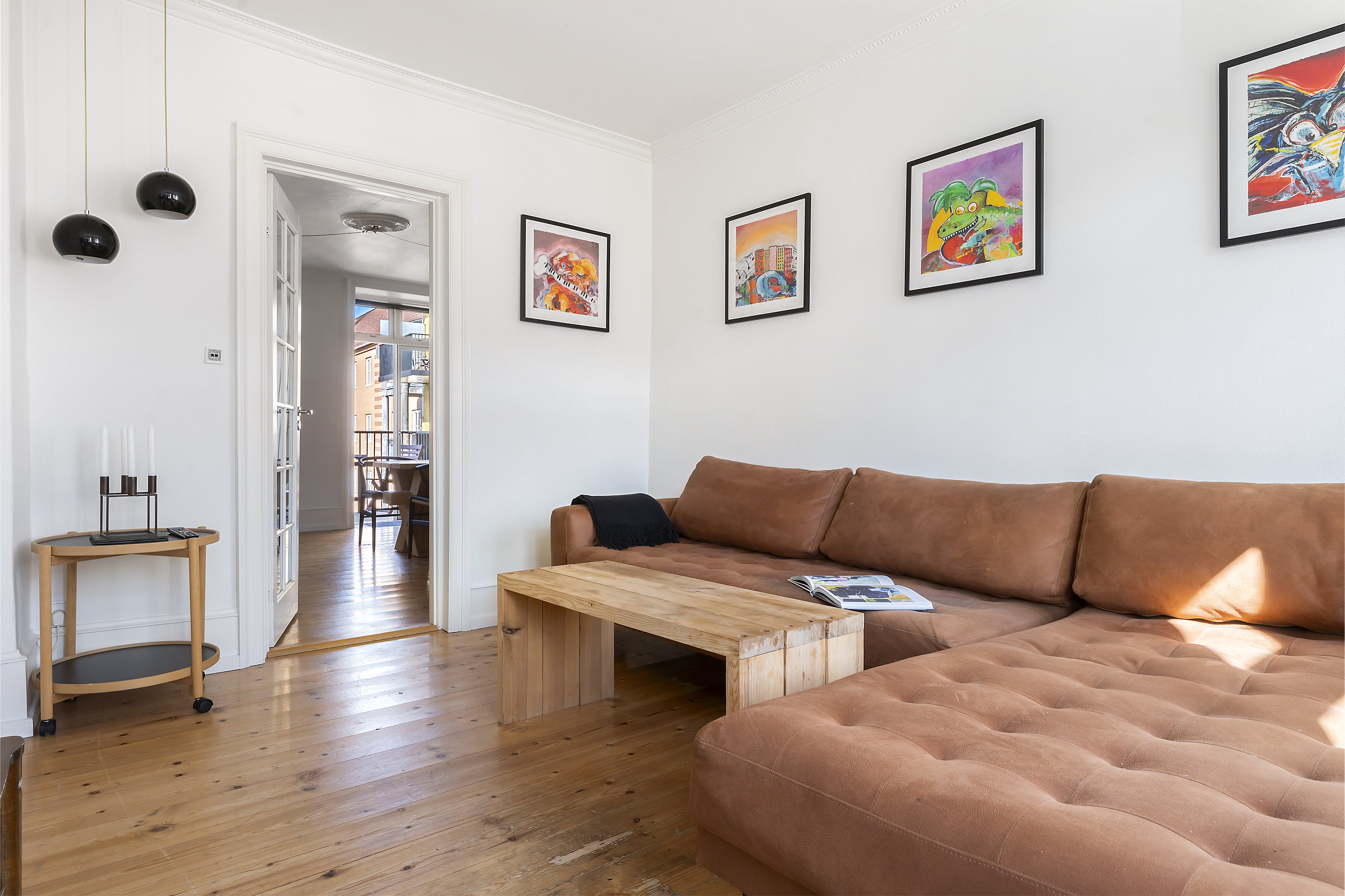 Fremhævet stue billede i fuldskærmstilstand. Billede af Frederik VII's Gade 9, 2. tv., 2200 København N