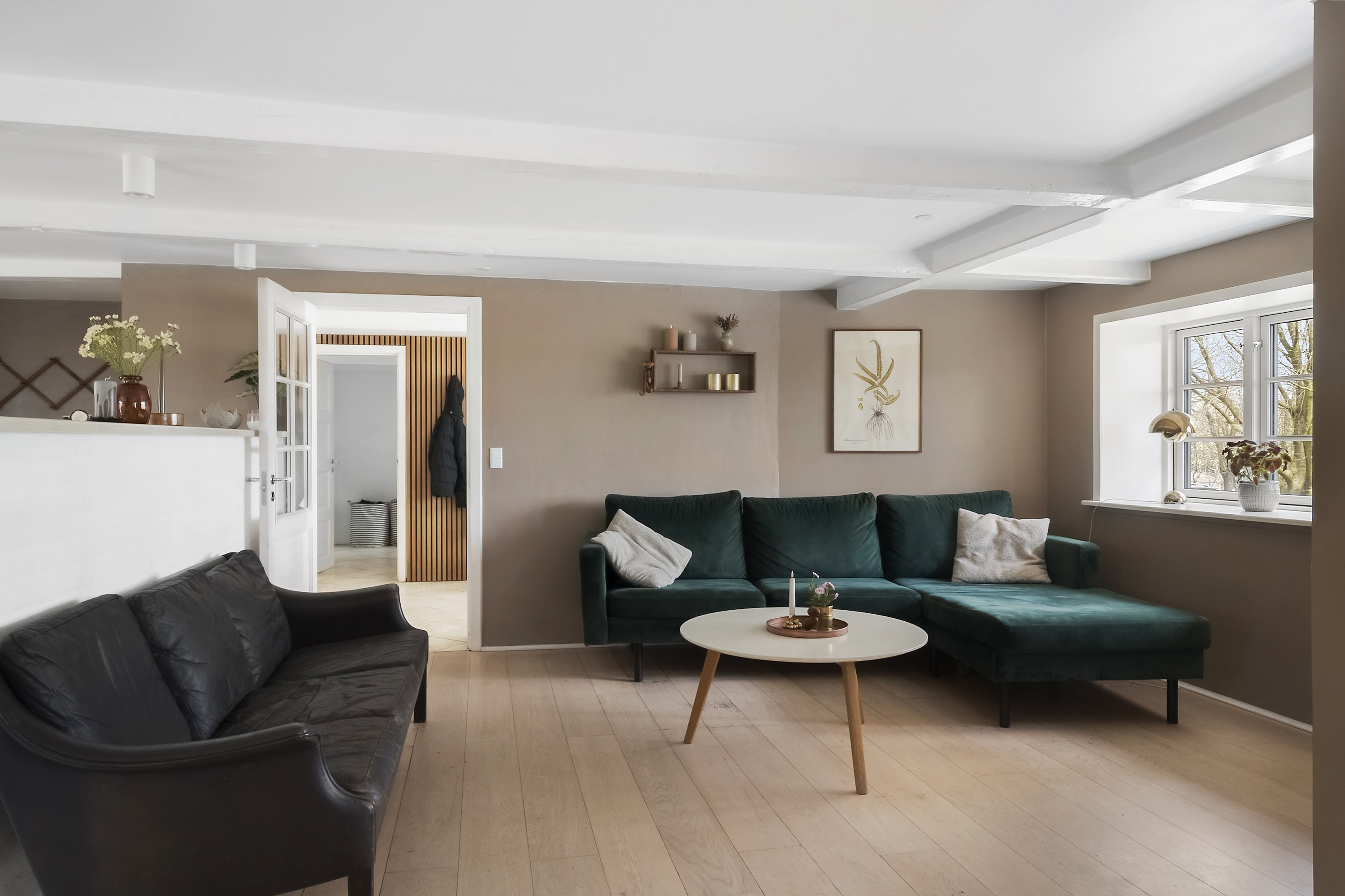 Fremhævet stue billede i fuldskærmstilstand. Billede af Langergårdvej 18, Resen, 7600 Struer