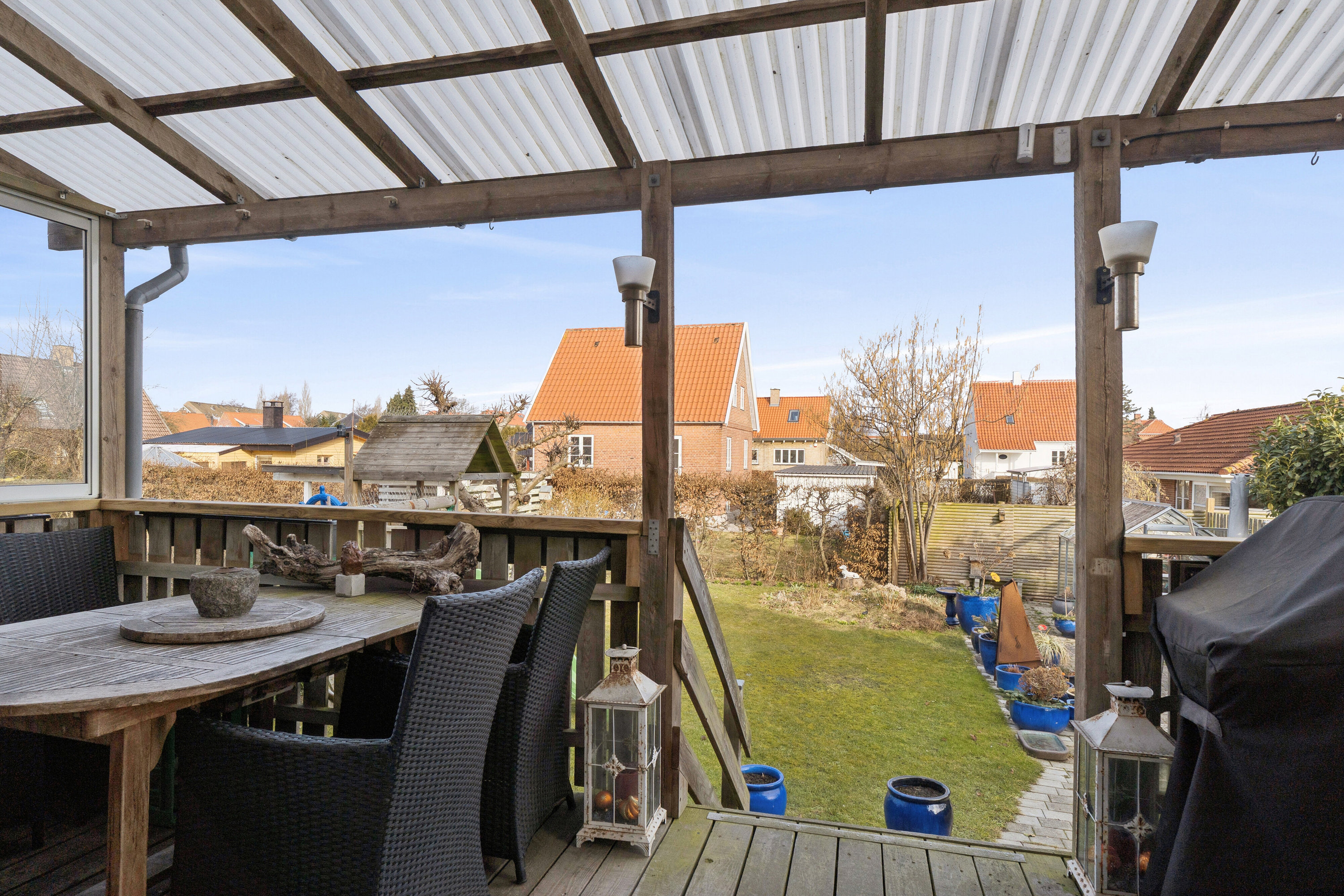 Fremhævet overdækket terrasse billede i fuldskærmstilstand. Billede af Brostykkevej 84, 2650 Hvidovre