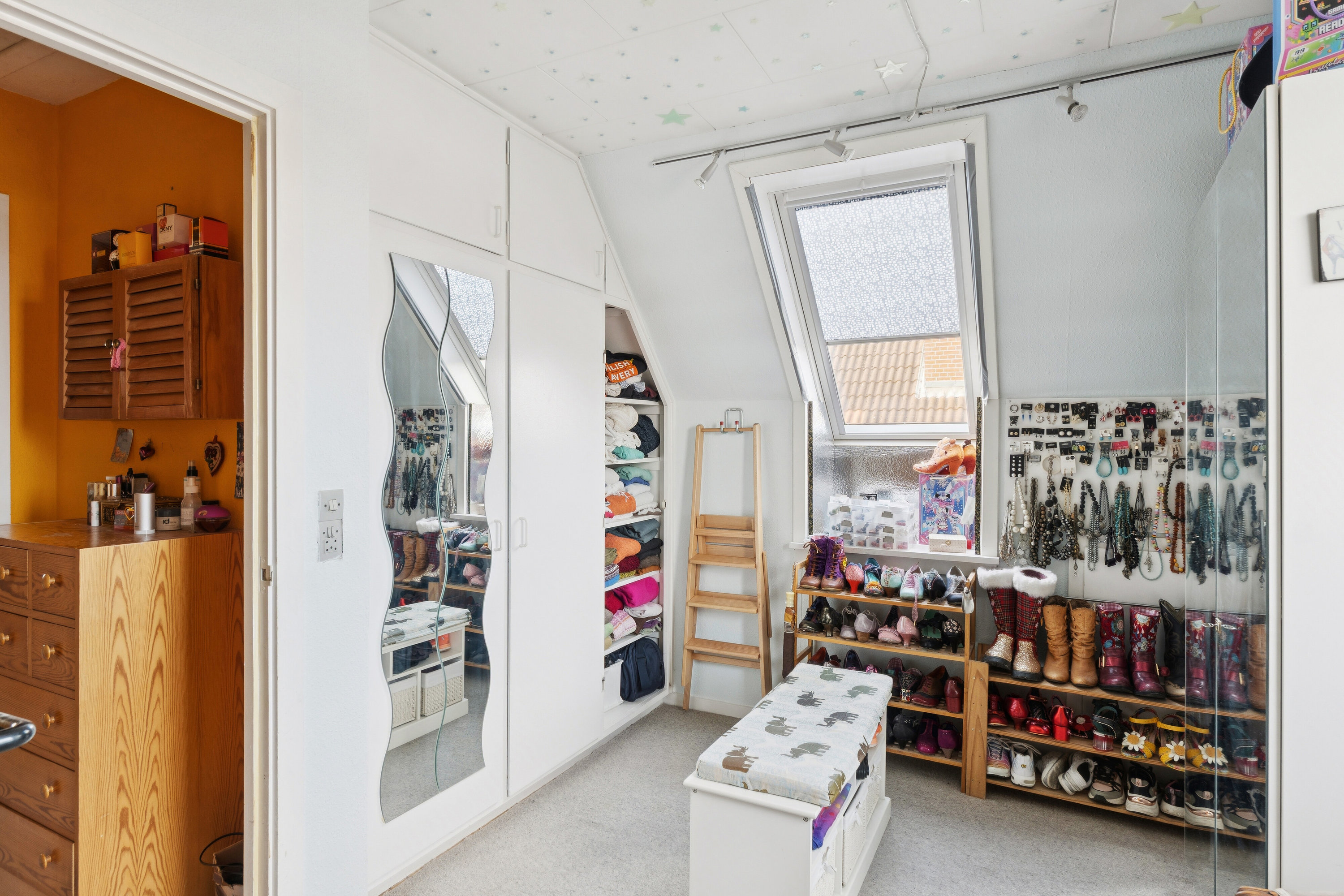 Fremhævet værelse billede i fuldskærmstilstand. Billede af Brostykkevej 84, 2650 Hvidovre