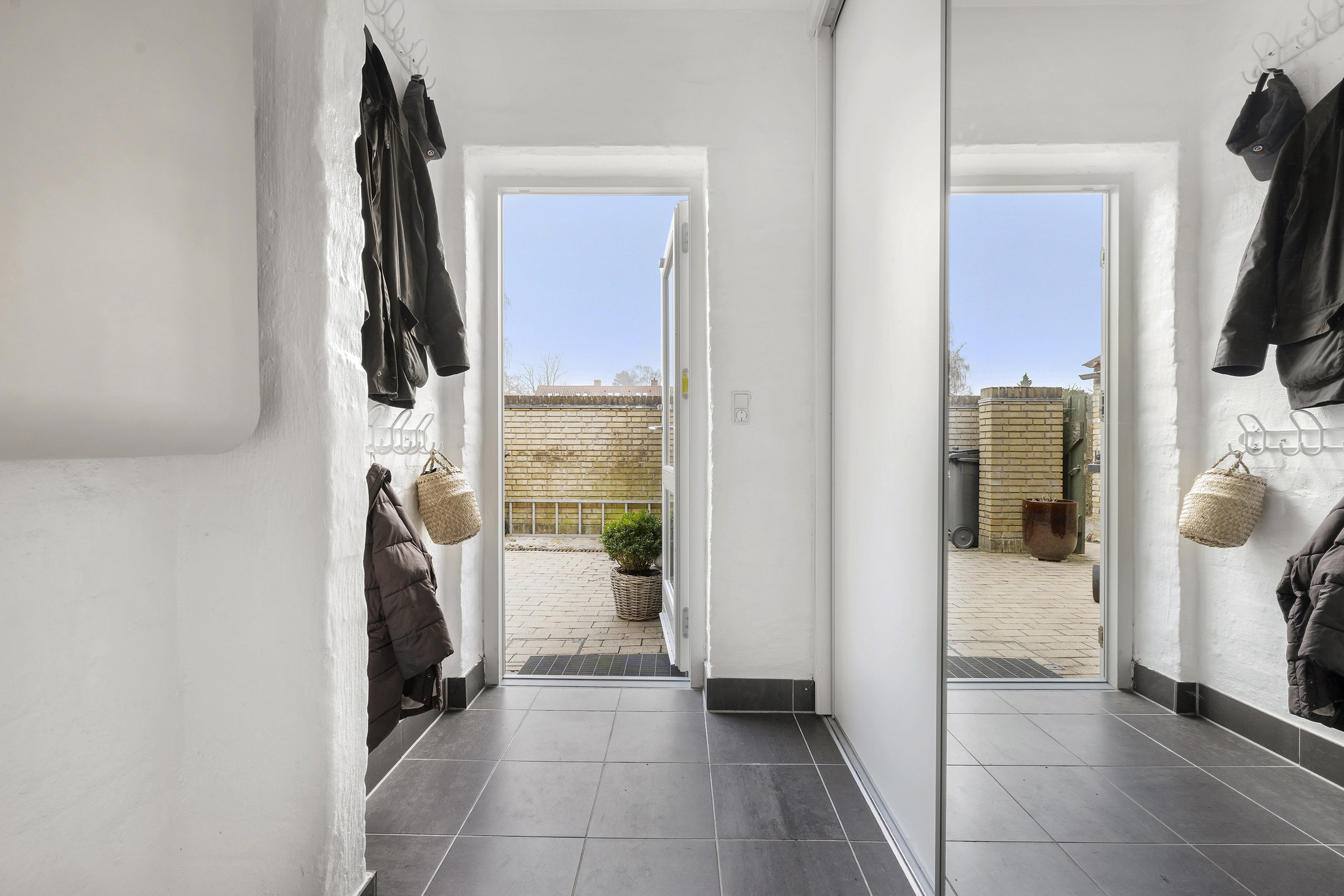 Fremhævet entré billede i fuldskærmstilstand. Billede af Vejlemosevej 54, 2840 Holte