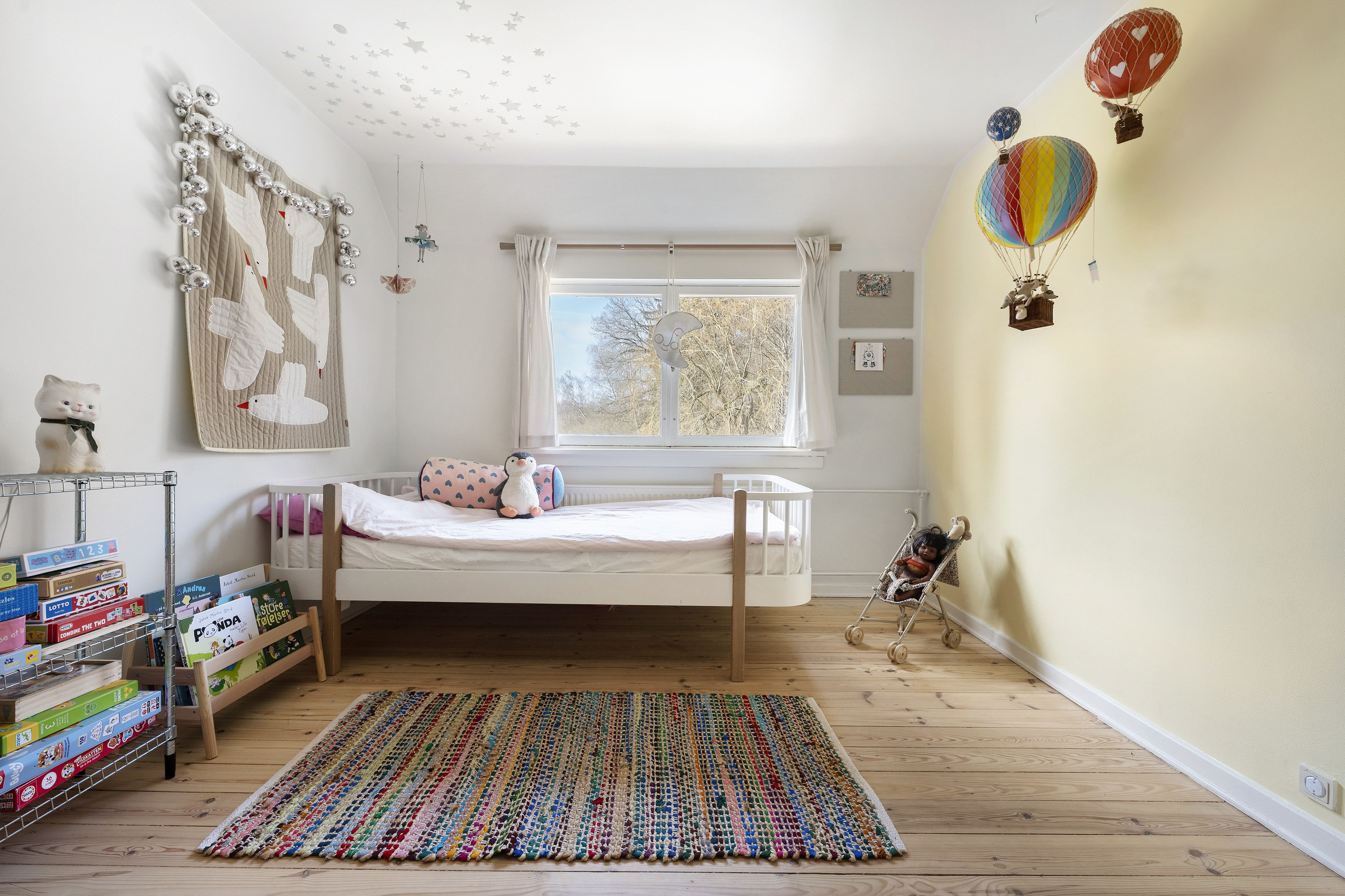 Fremhævet soveværelse billede i fuldskærmstilstand. Billede af Vejlemosevej 54, 2840 Holte