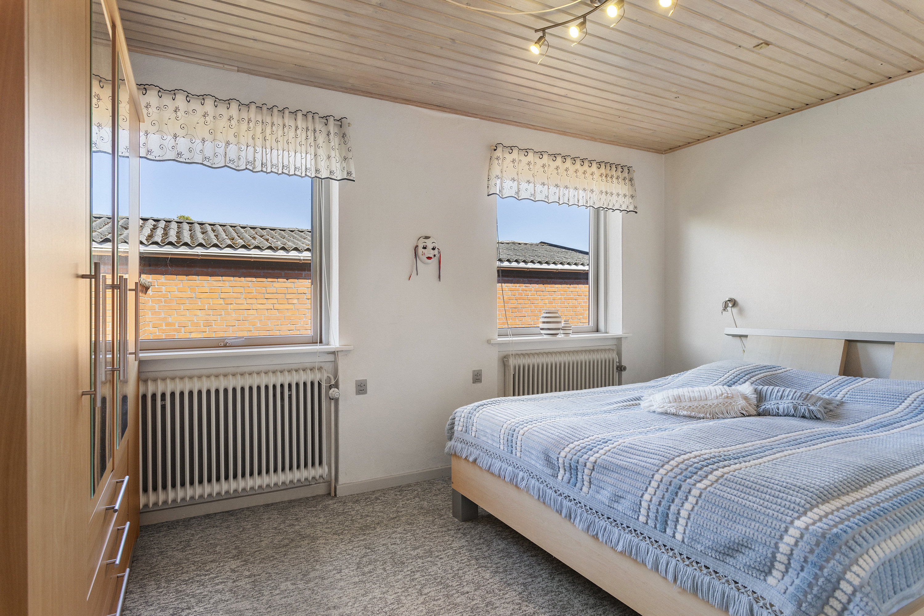 Fremhævet soveværelse billede i fuldskærmstilstand. Billede af Toftevænget 29, 9300 Sæby