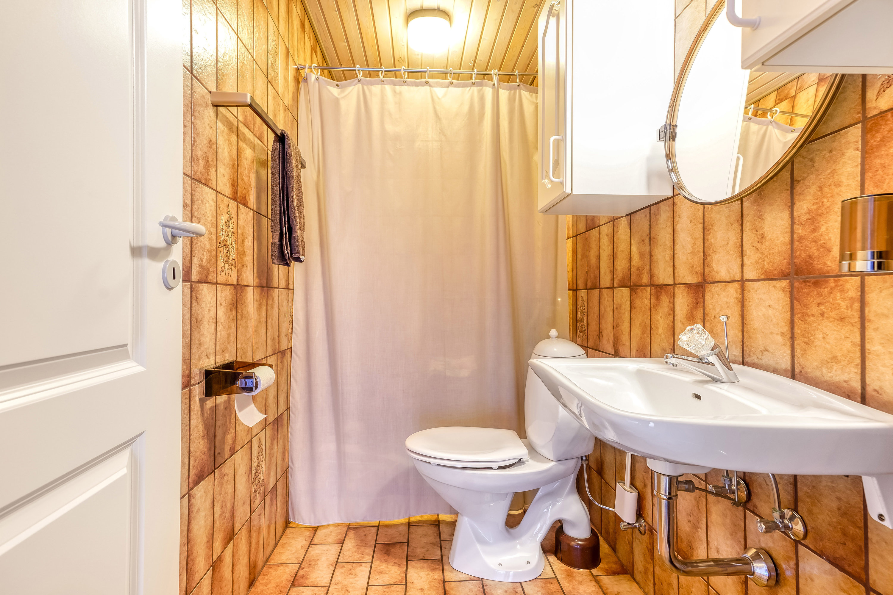 Fremhævet badeværelse billede i fuldskærmstilstand. Billede af Udsigten 10, 5500 Middelfart