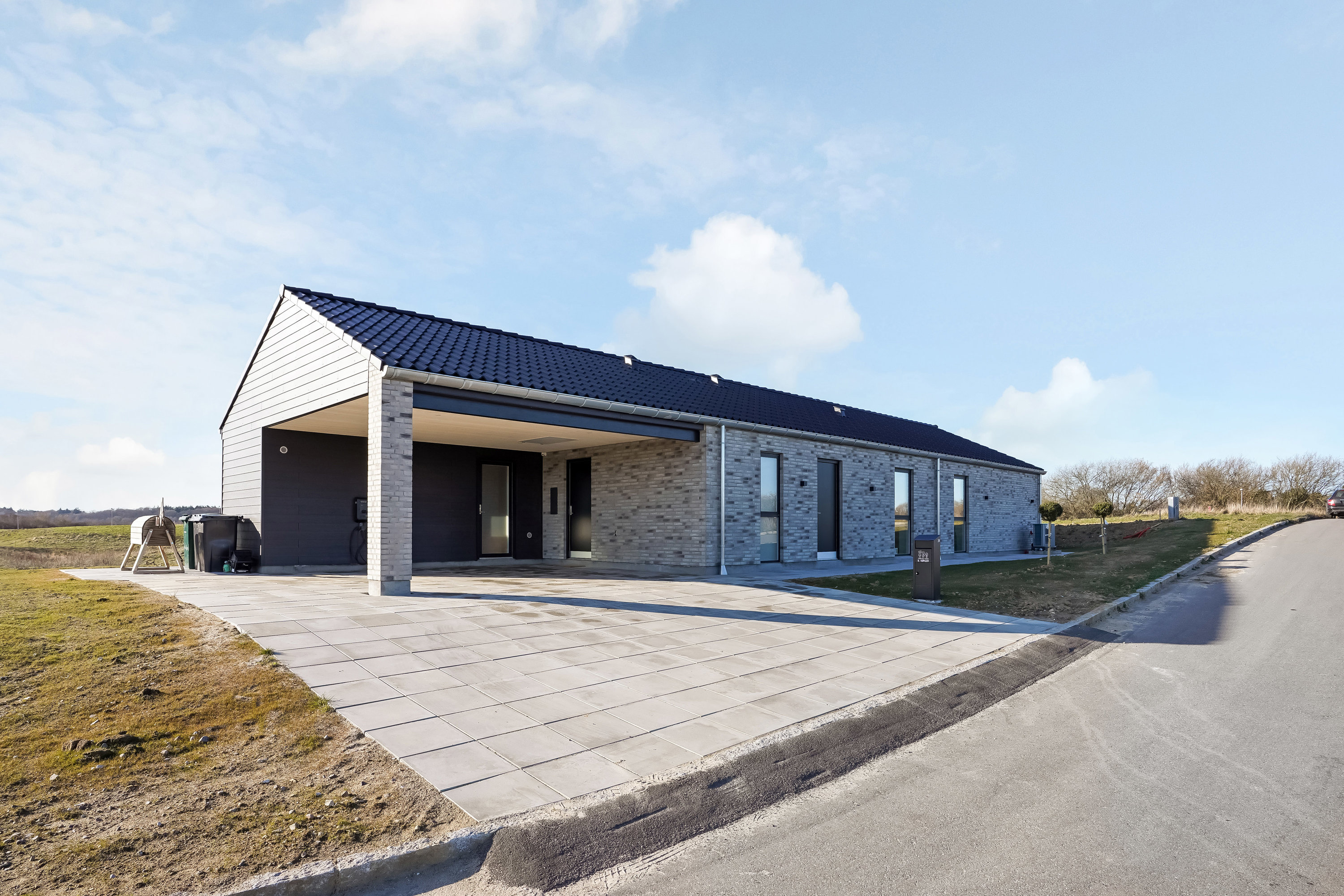 Fremhævet ejendommen billede i fuldskærmstilstand. Billede af Vesterled 34, 5690 Tommerup