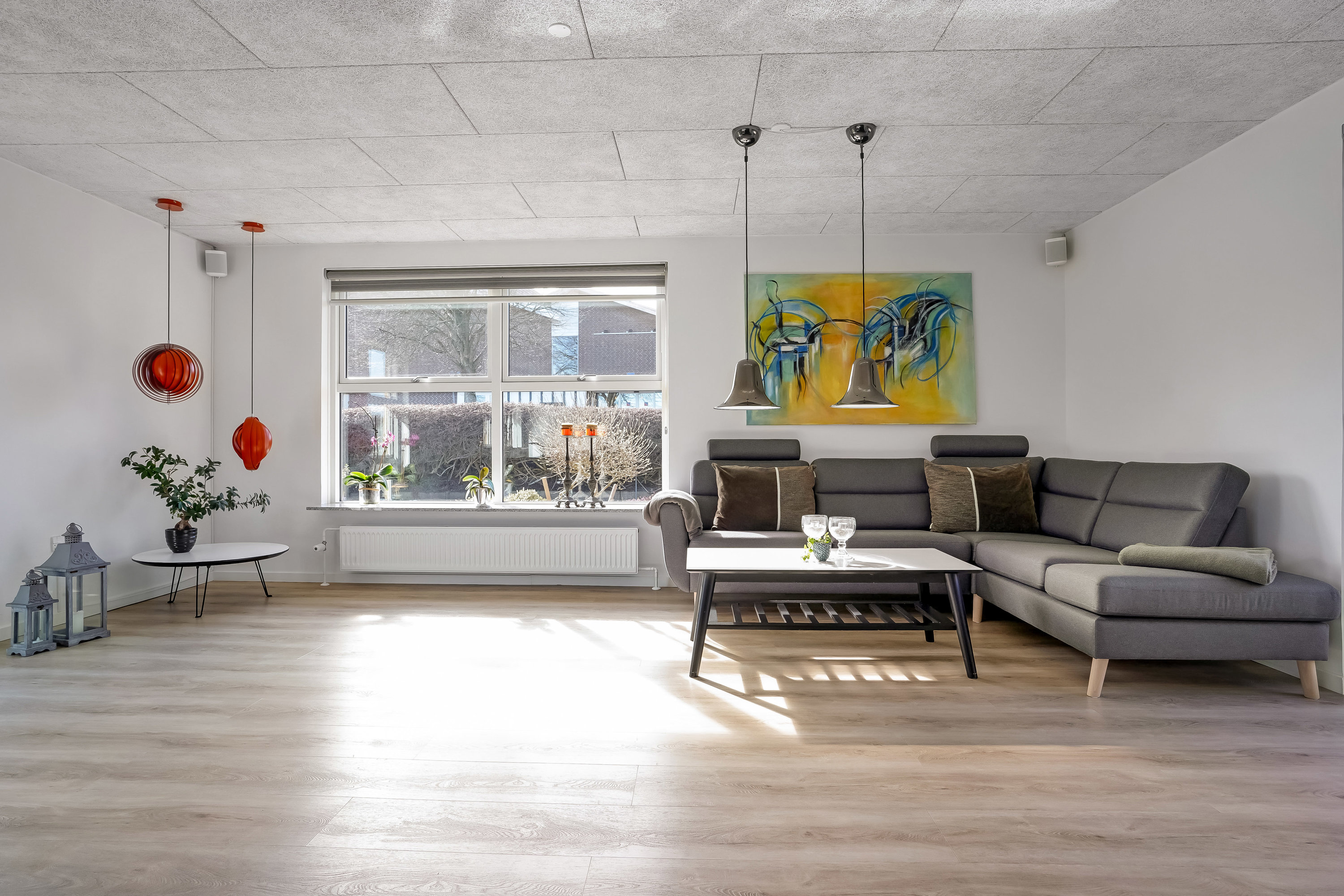 Fremhævet stue billede i fuldskærmstilstand. Billede af Egevang 19, 8740 Brædstrup